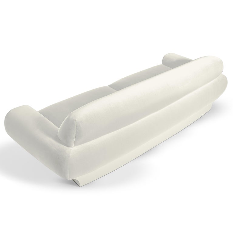 https://a.1stdibscdn.com/contemporary-velvet-sofa-with-oversized-curvy-arms-for-sale-picture-14/f_27693/f_330403821677654337984/11_master.jpg?width=768