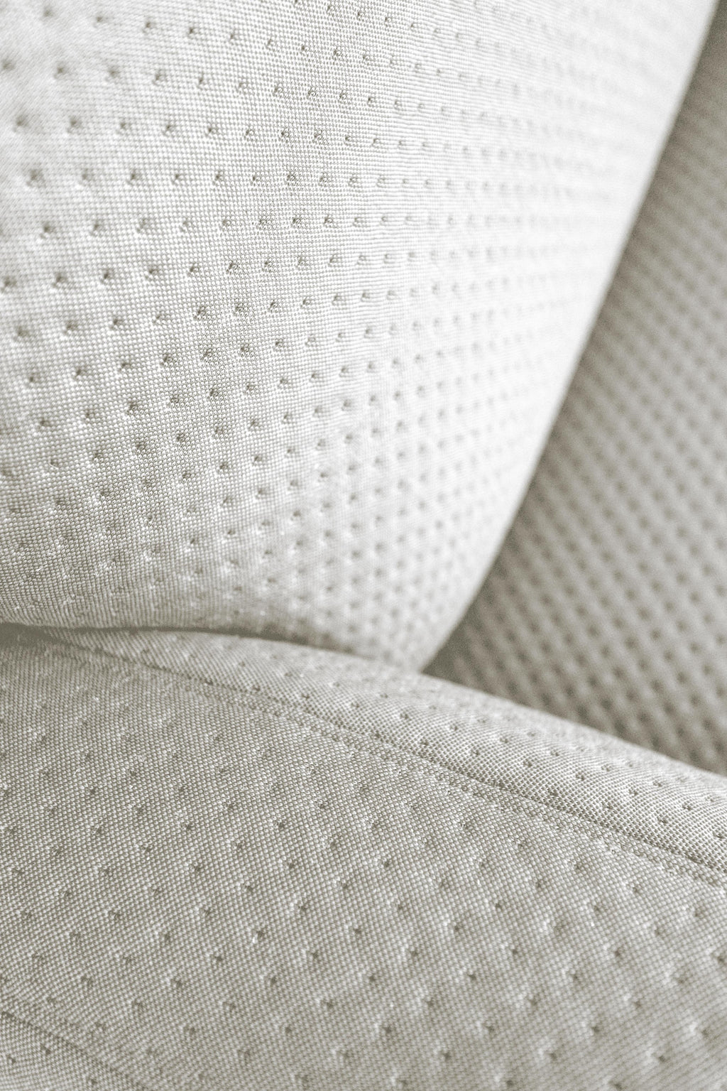 https://a.1stdibscdn.com/pearl-auguste-armchair-by-harto-for-sale-picture-7/f_12192/f_433989221738255058388/12010723377_HARTO_AUGUSTE_FAUTEUIL_96cm_perle_PACKSHOT_6_master.jpg