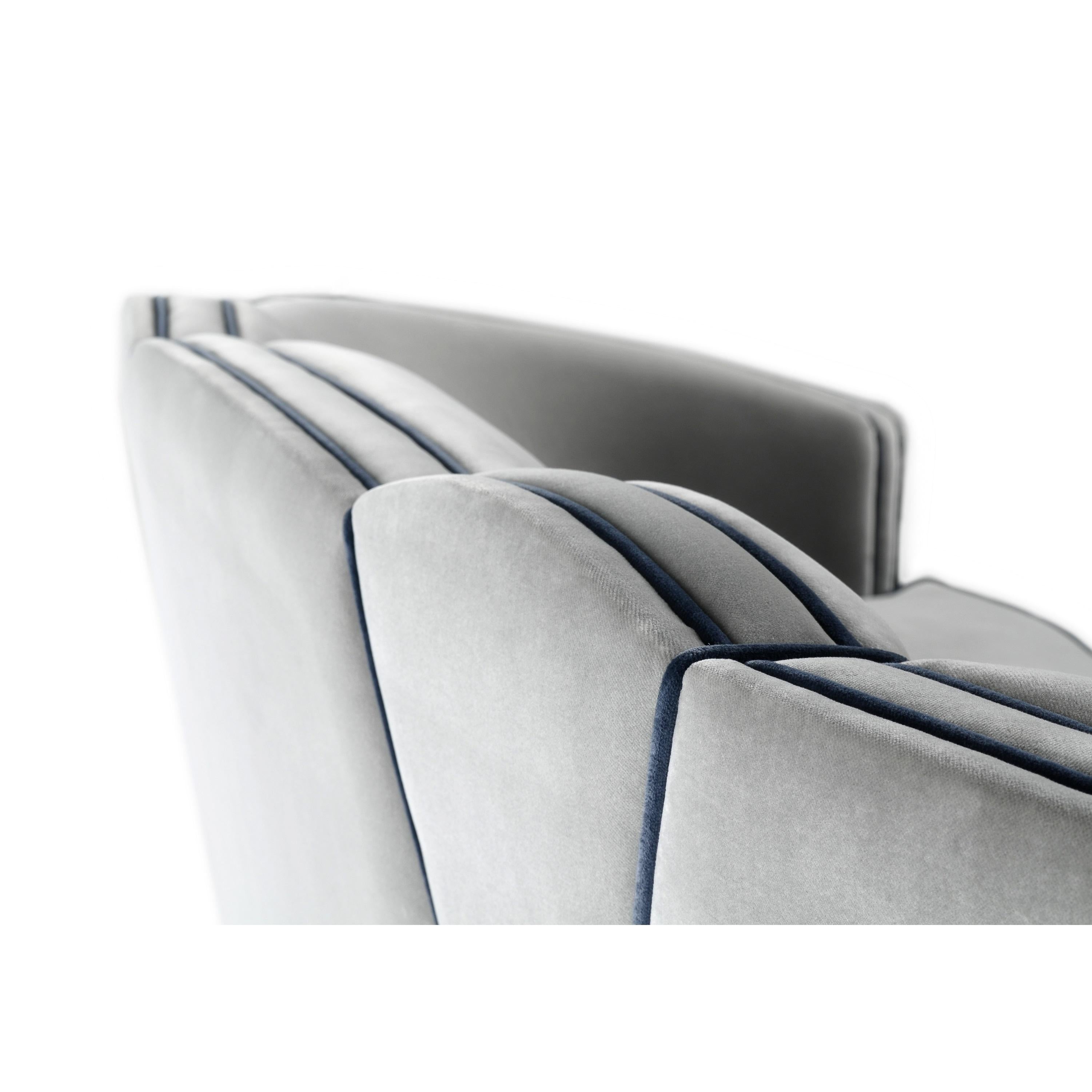 https://a.1stdibscdn.com/art-deco-style-sofa-in-velvet-w-toned-pipping-for-sale-picture-12/f_27693/f_329166821677086581003/120121_MUNNA_Josephine_Sofa_13__master.JPG