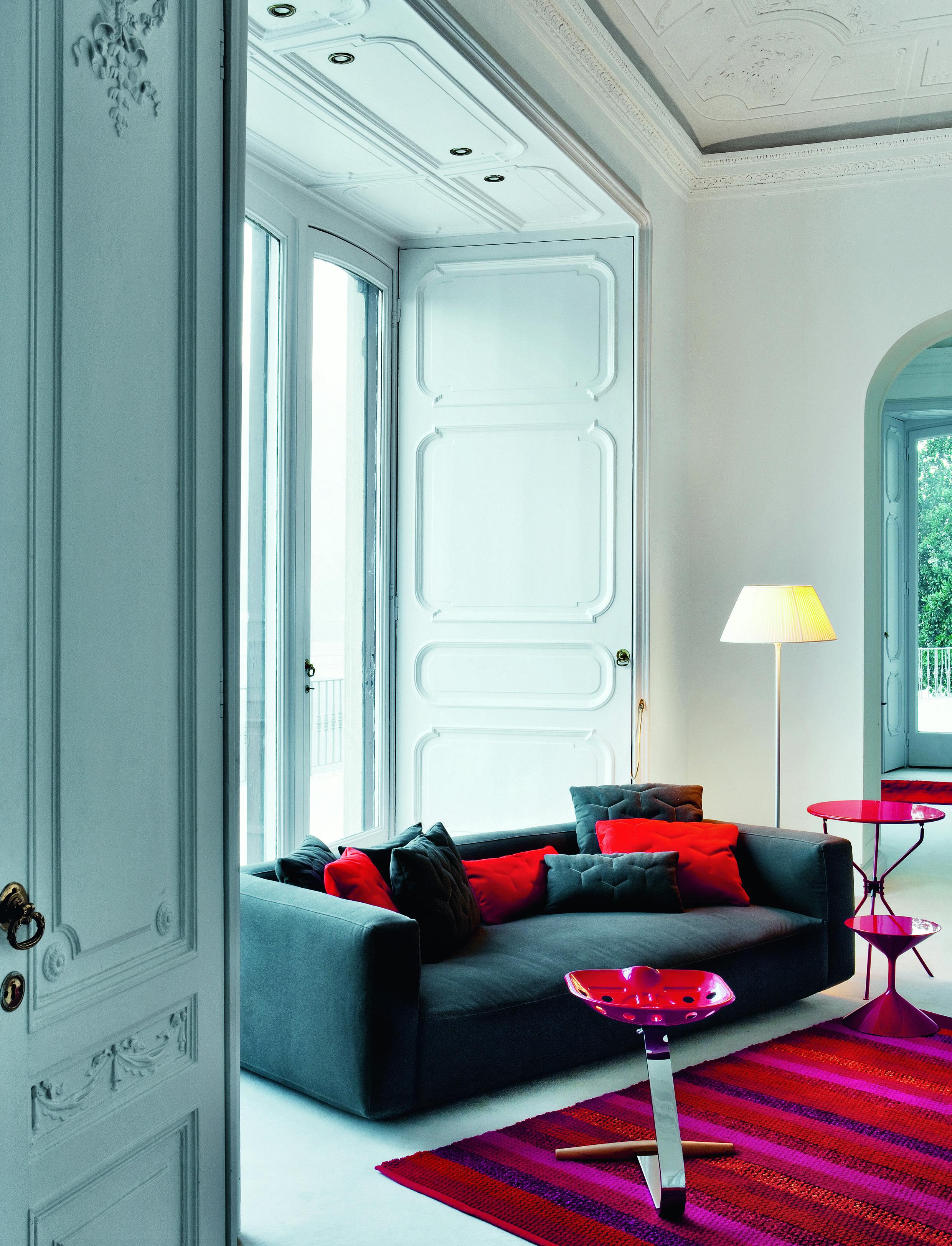 https://a.1stdibscdn.com/zanotta-pianoalto-modular-sofa-in-blue-fabric-by-ludovica-roberto-palomba-for-sale-picture-10/22569652/f_288792521653911160505/1272_73_8IG01_master.jpg