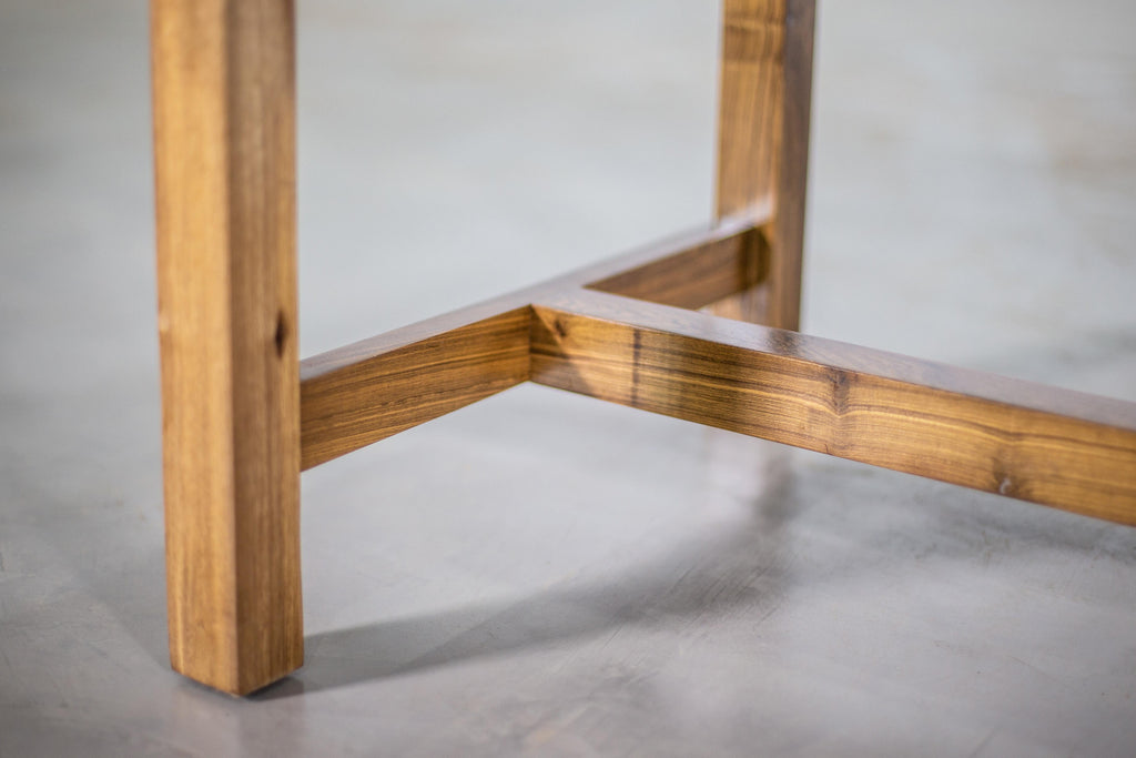 https://a.1stdibscdn.com/modern-solid-argentine-rosewood-outdoor-bench-from-costantini-serrano-for-sale-picture-11/f_25173/1618414076257/12_Serrano_Bench_from_Costantini_master.jpg