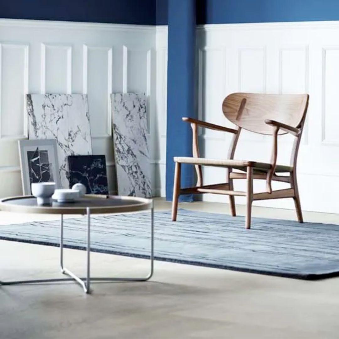 https://a.1stdibscdn.com/hans-j-wegner-ch417-tray-table-in-oak-walnut-laminate-for-carl-hansen-son-for-sale-picture-2/f_14472/f_317263521670986158665/12_master.jpg