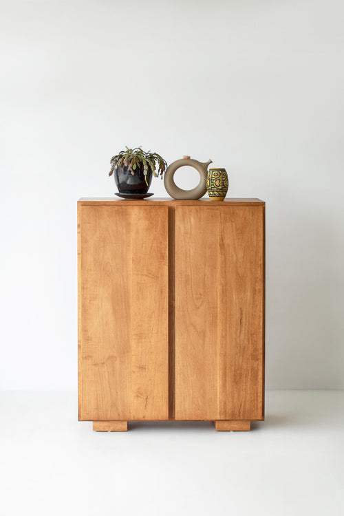 https://a.1stdibscdn.com/bertu-storage-carsen-modern-storage-cabinet-maple-for-sale-picture-2/f_9720/f_465311821757000420403/13081714_modern_storage_cabinet_15997232_master.jpg