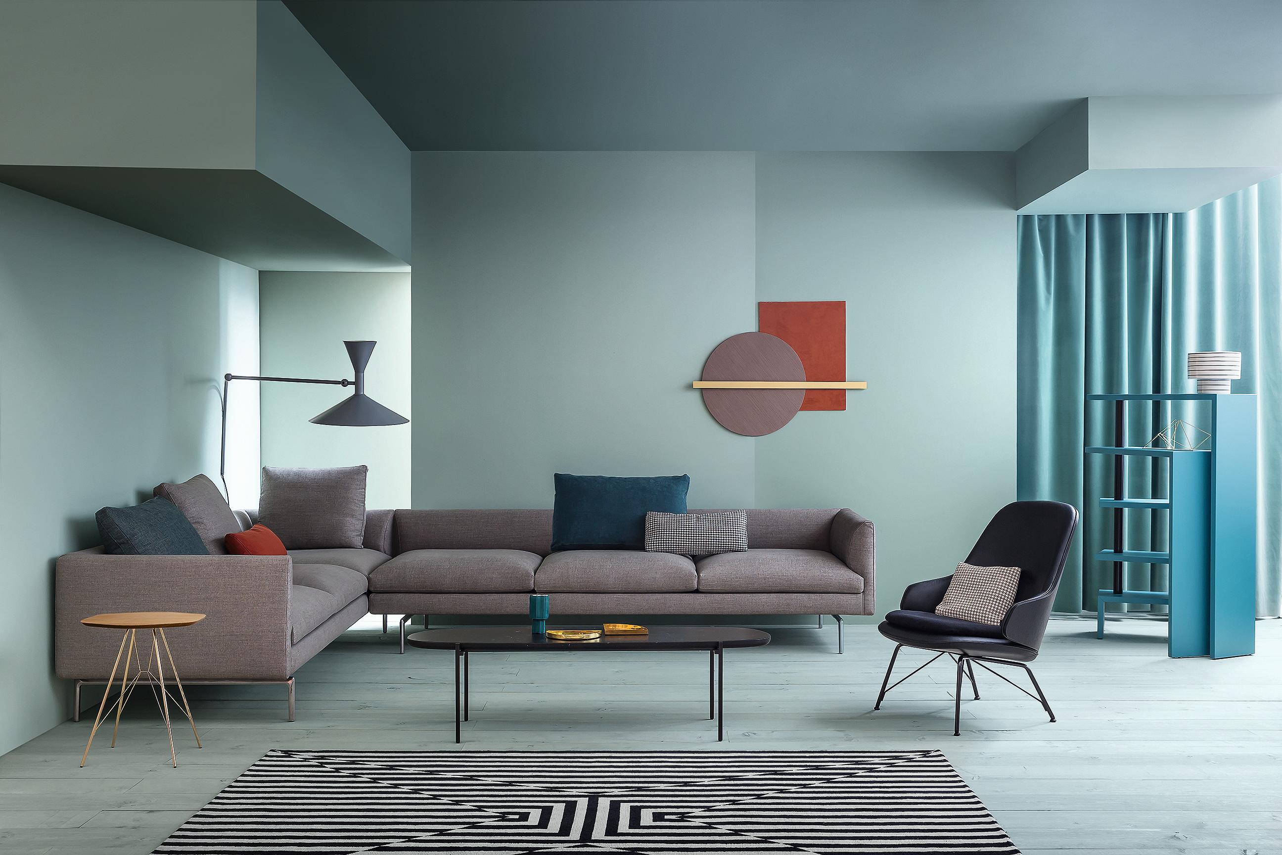 https://a.1stdibscdn.com/zanotta-large-flamingo-sofa-in-brown-upholstery-with-black-aluminum-frame-for-sale-picture-4/22569652/f_286139321652269317241/1333_3IG01_4__master.jpg