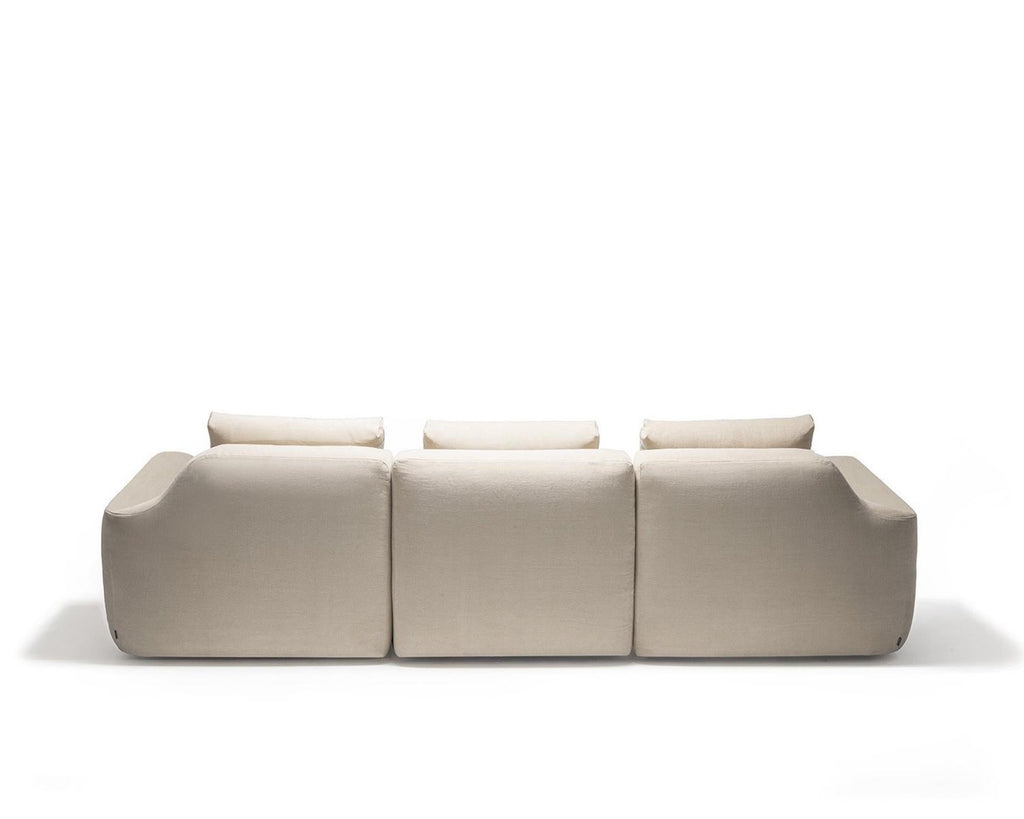https://a.1stdibscdn.com/customizable-zanotta-fedrigo-sofa-by-vincent-van-duysen-for-sale-picture-9/f_44652/f_448917521746480291399/1338_Fedrigo_gallery_04_master.jpg