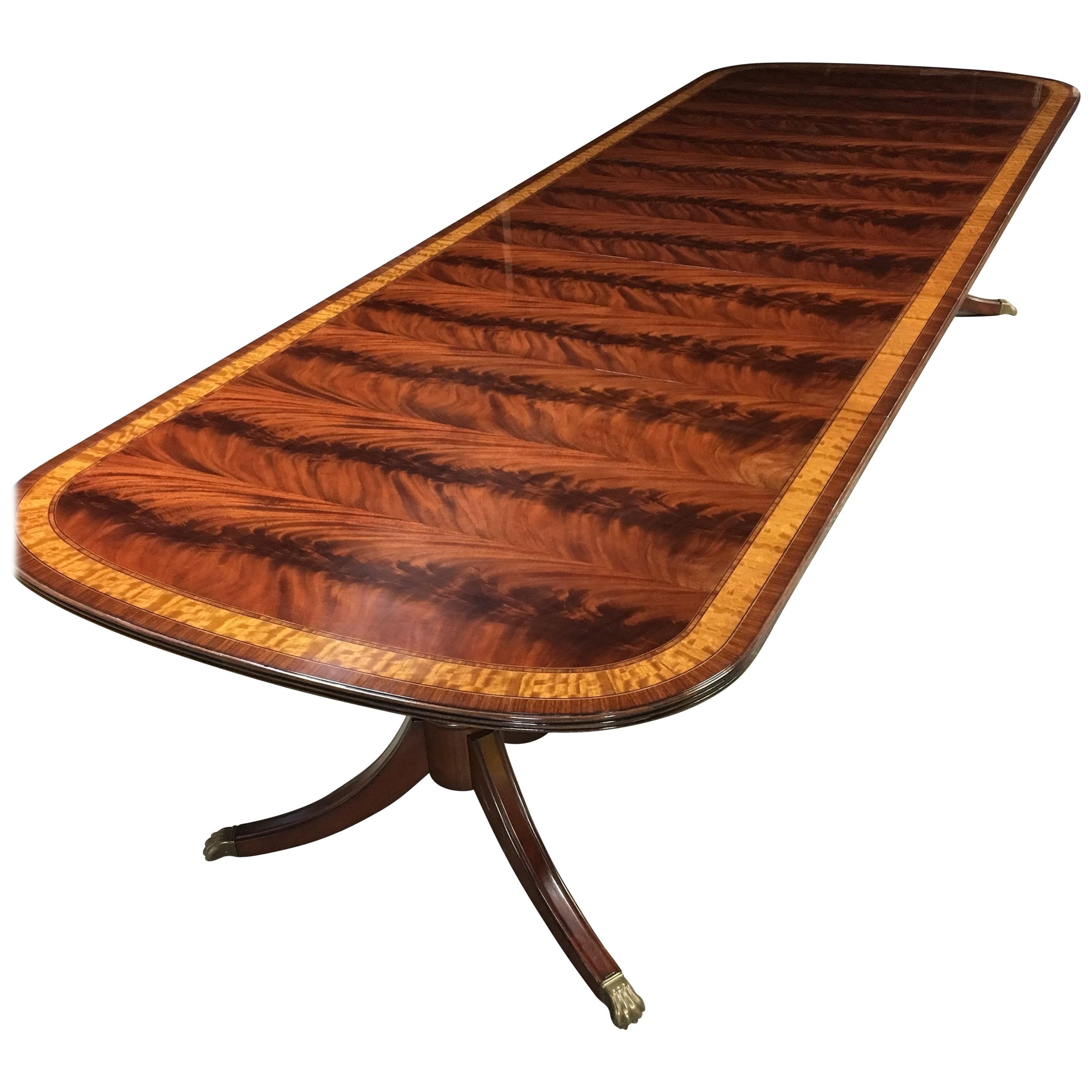 https://a.1stdibscdn.com/traditional-mahogany-georgian-style-dining-table-by-leighton-hall-for-sale/f_44162/f_146260511557182824248/13544442_master.jpeg