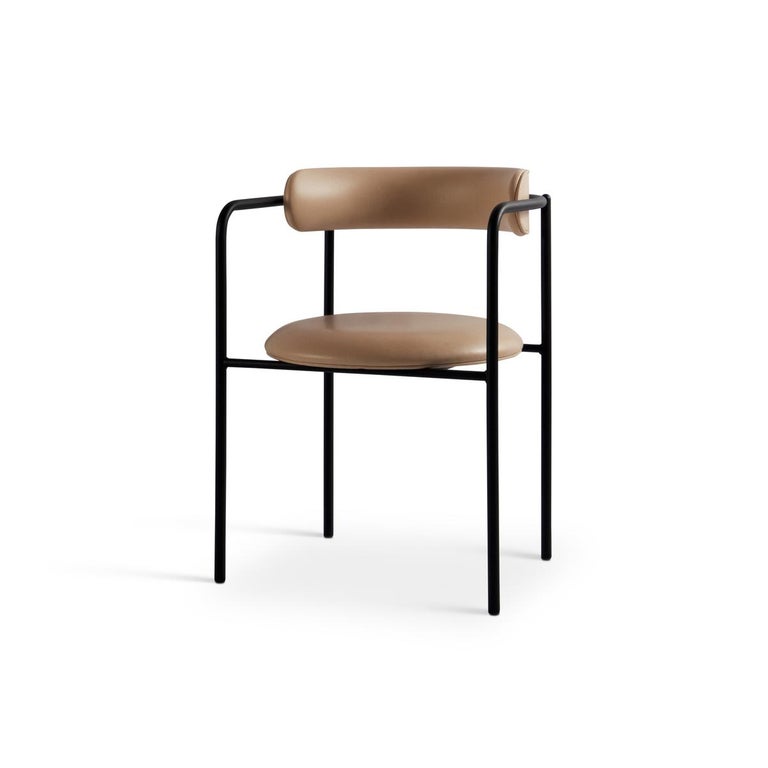 https://a.1stdibscdn.com/contemporary-chair-ff-4-legs-boucle-fabric-black-legs-for-sale-picture-11/f_31233/f_228122021614961541050/1355_01_5_FF_BLACK_DAKAR_0197_FRONT_master.jpg?width=768