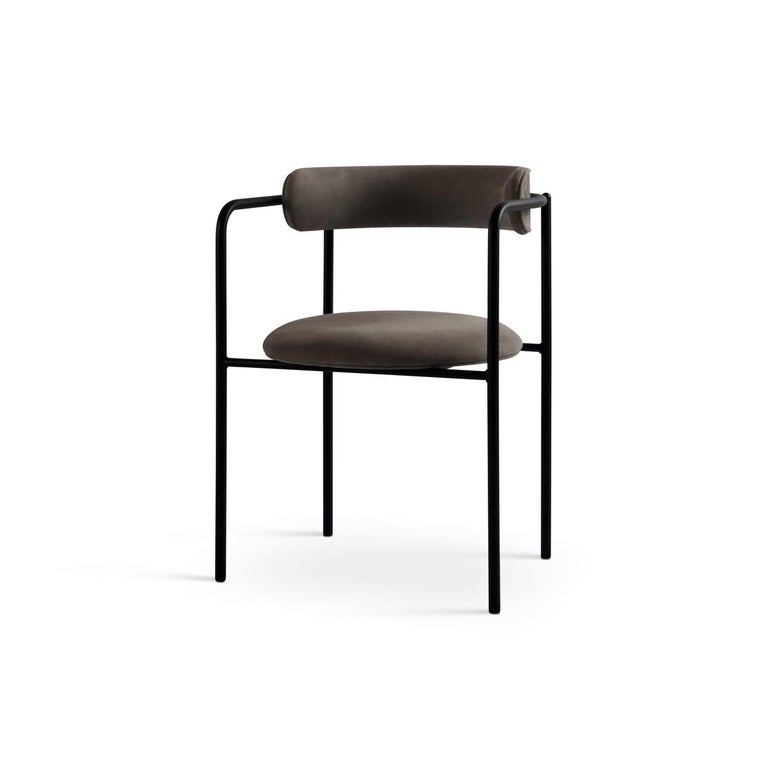 https://a.1stdibscdn.com/contemporary-chair-ff-4-legs-boucle-fabric-black-legs-for-sale-picture-14/f_31233/f_228122021614961542106/1355_01_7_FF_BLACK_ROYAL_NUBUCK_30254_FRONT_master.jpg?width=768