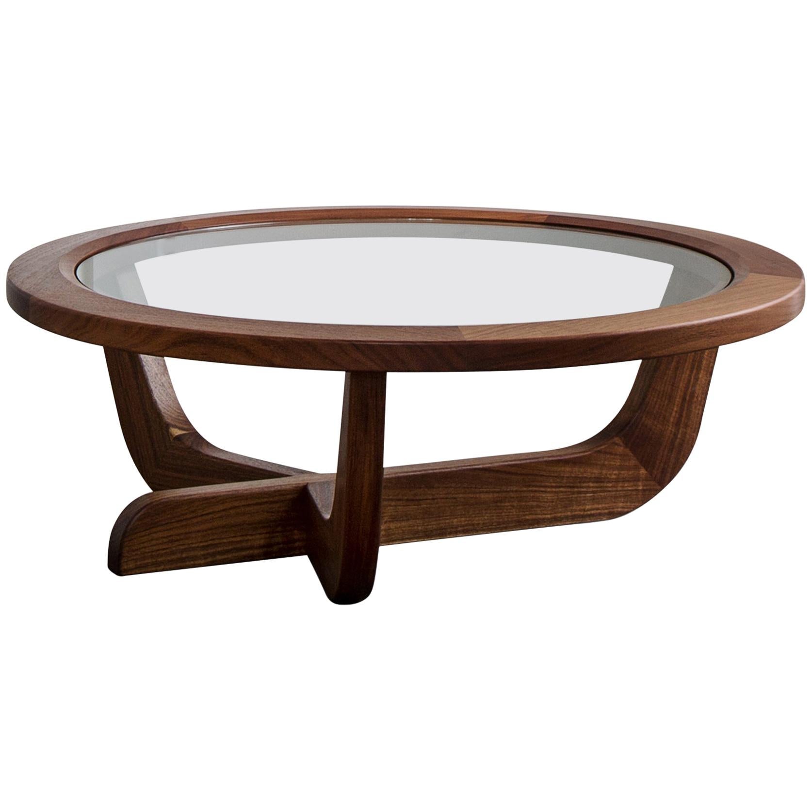 https://a.1stdibscdn.com/clara-porset-modernist-cp3-solid-walnut-and-glass-coffee-table-by-luteca-for-sale/1121189/f_135740321550245541273/13574032_master.jpg
