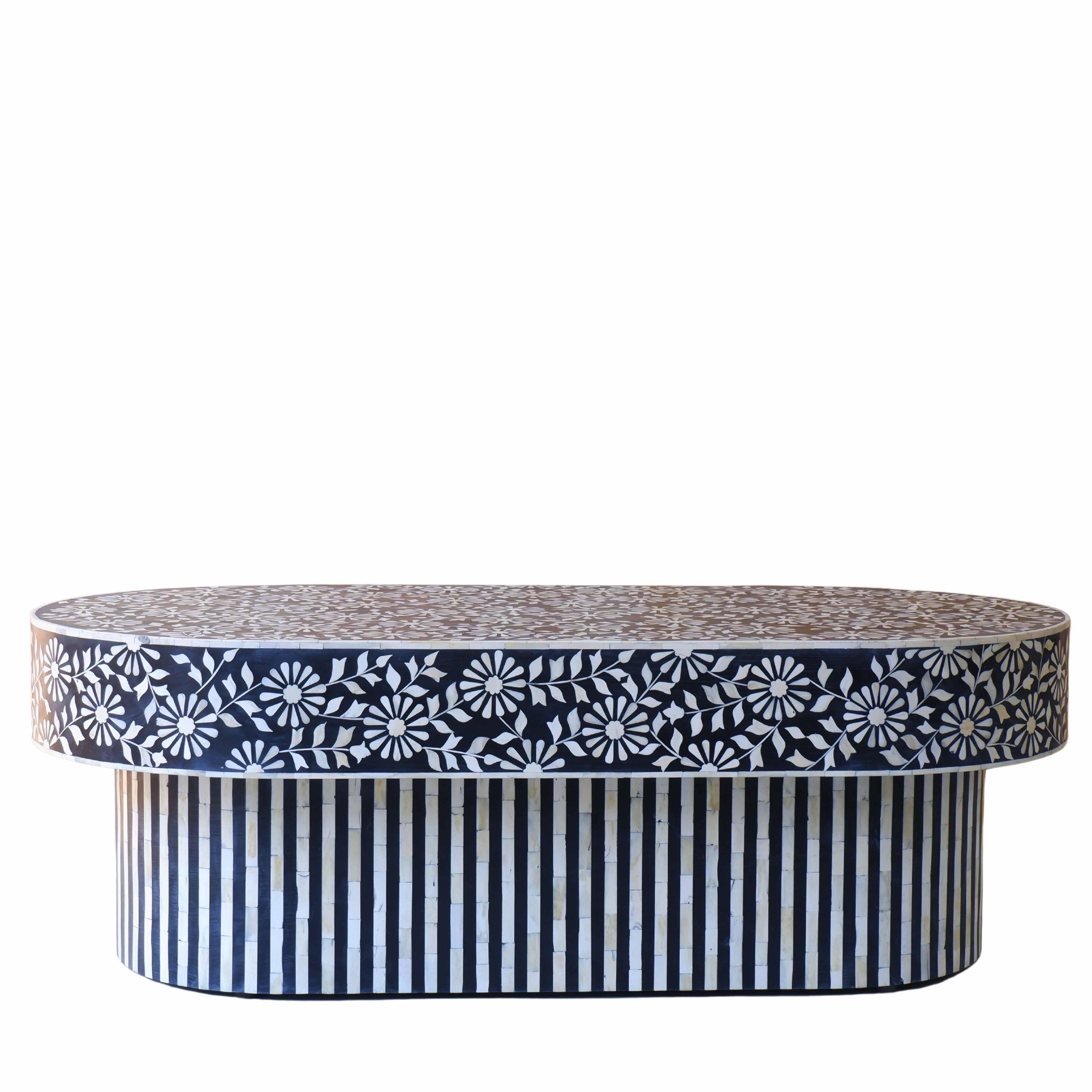 https://a.1stdibscdn.com/sunflower-bone-inlay-coffee-table-for-sale-picture-3/f_97222/f_397292321715787467281/138_master.jpg