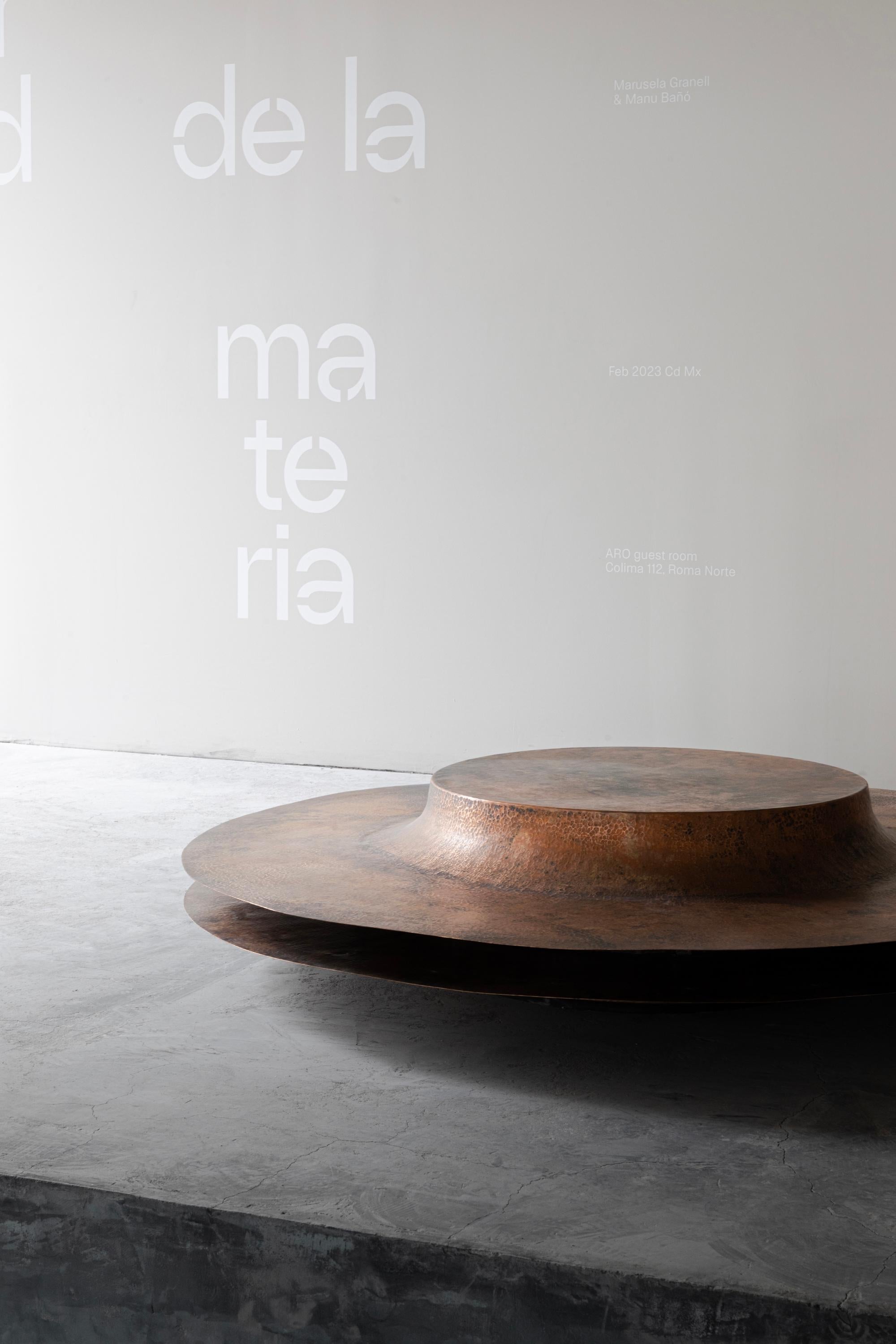 https://a.1stdibscdn.com/contemporary-mexican-obj-06-coffee-table-in-natural-copper-for-sale-picture-9/f_70152/f_476765721763970840363/139_ManuBano_master.jpg