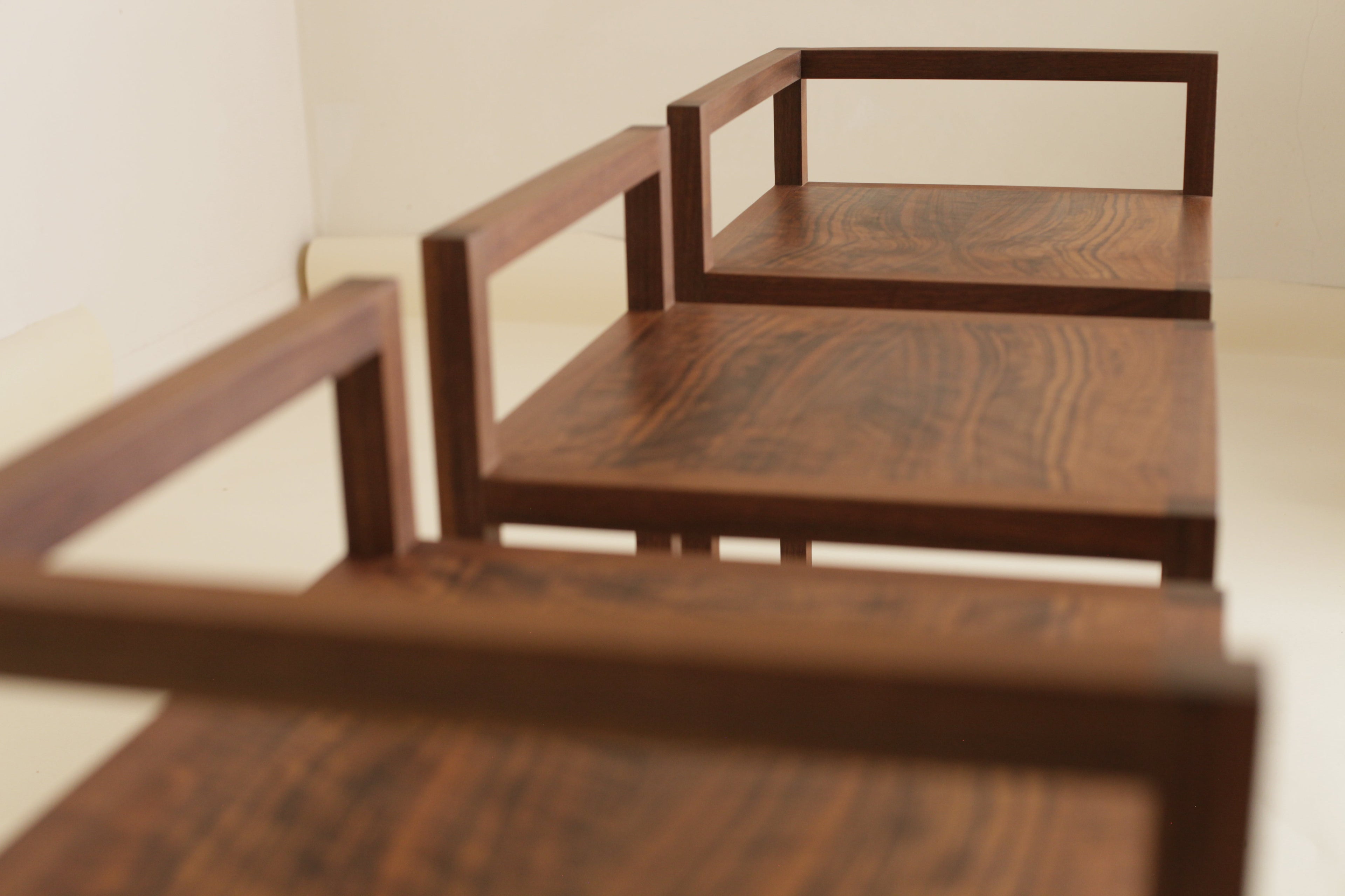 https://a.1stdibscdn.com/donald-judd-inspired-bench-seating-trio-in-walnut-by-boyd-allister-for-sale-picture-4/f_61282/f_269281821642295727410/13EDDA8A_106F_442C_91CC_4A813C2748C4_org.jpeg