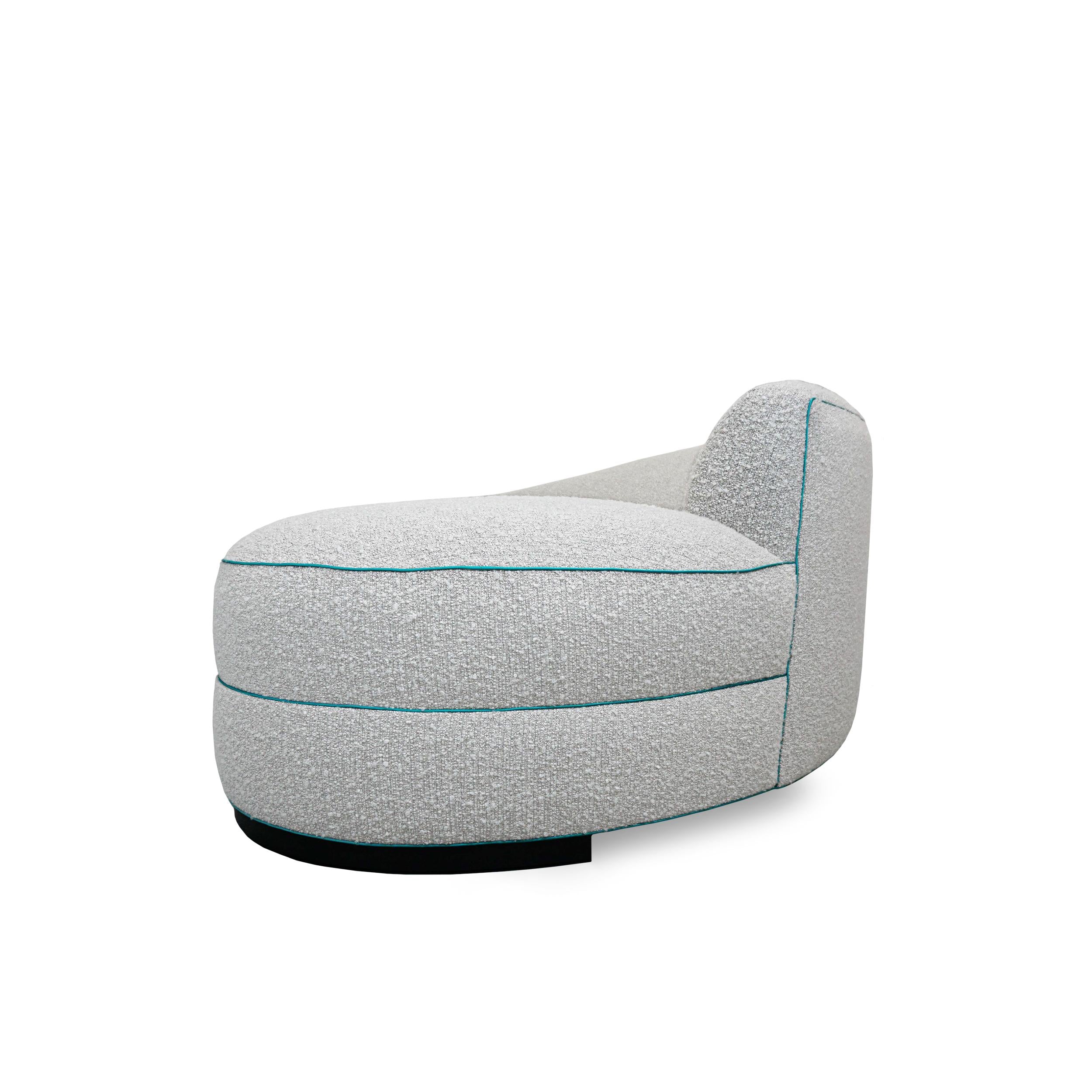 https://a.1stdibscdn.com/boucle-curved-sofa-with-turquoise-accents-for-sale-picture-9/f_21233/1622750905882/13_master.jpg