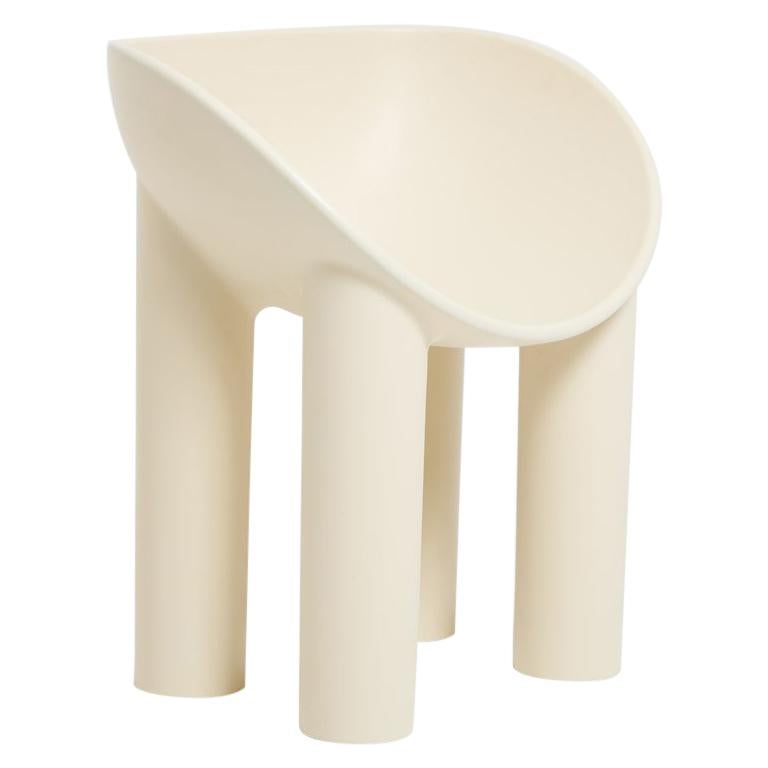 https://a.1stdibscdn.com/faye-toogood-roly-poly-contemporary-dining-chair-in-cream-fibreglass-london-for-sale/1121189/f_140552921553045041914/14055292_master.jpg
