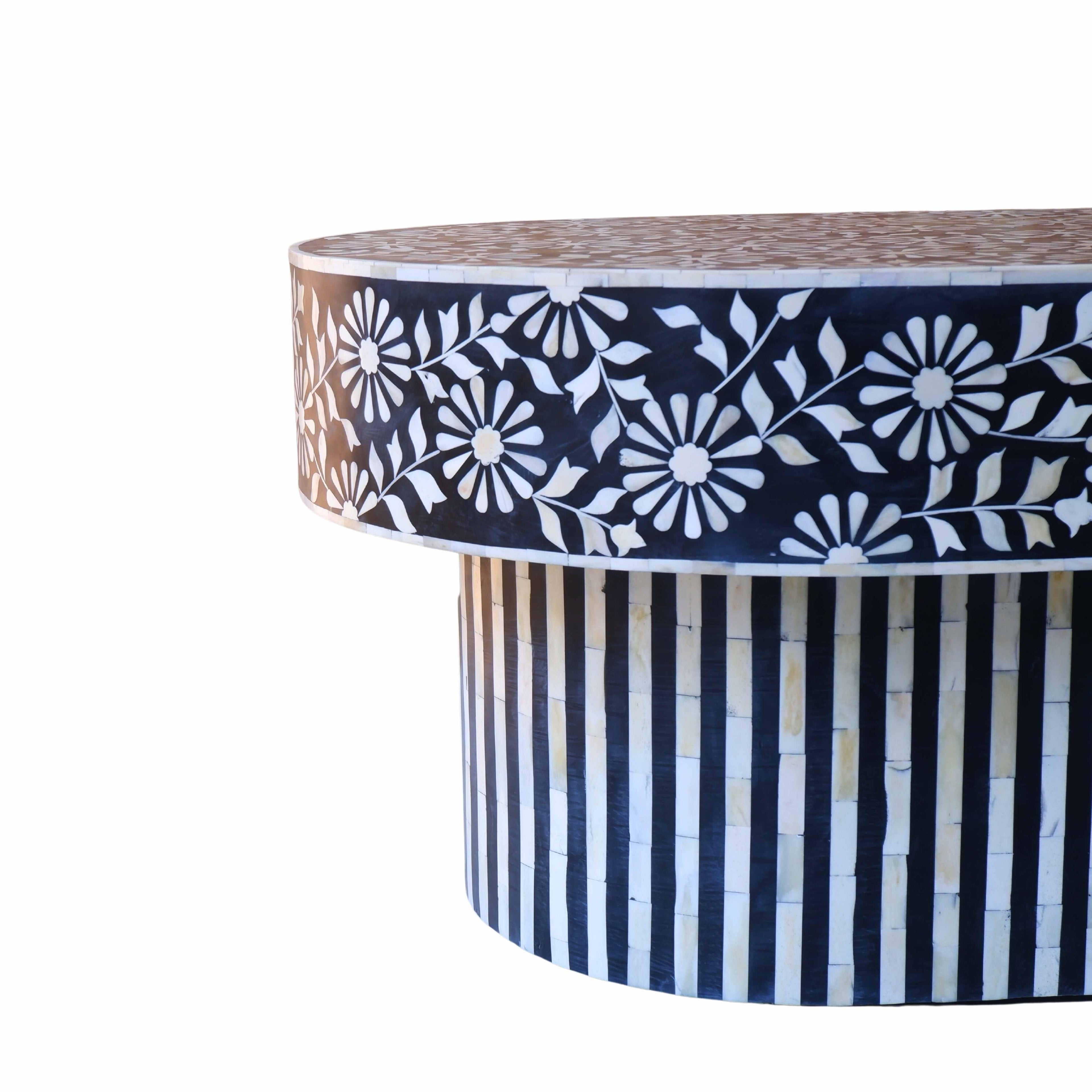 https://a.1stdibscdn.com/sunflower-bone-inlay-coffee-table-for-sale-picture-5/f_97222/f_397292321715787467534/142_master.jpg