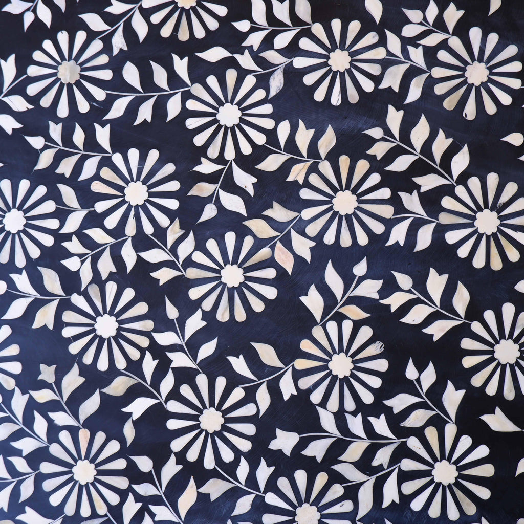 https://a.1stdibscdn.com/sunflower-bone-inlay-coffee-table-for-sale-picture-6/f_97222/f_397292321715787467432/143_master.jpg
