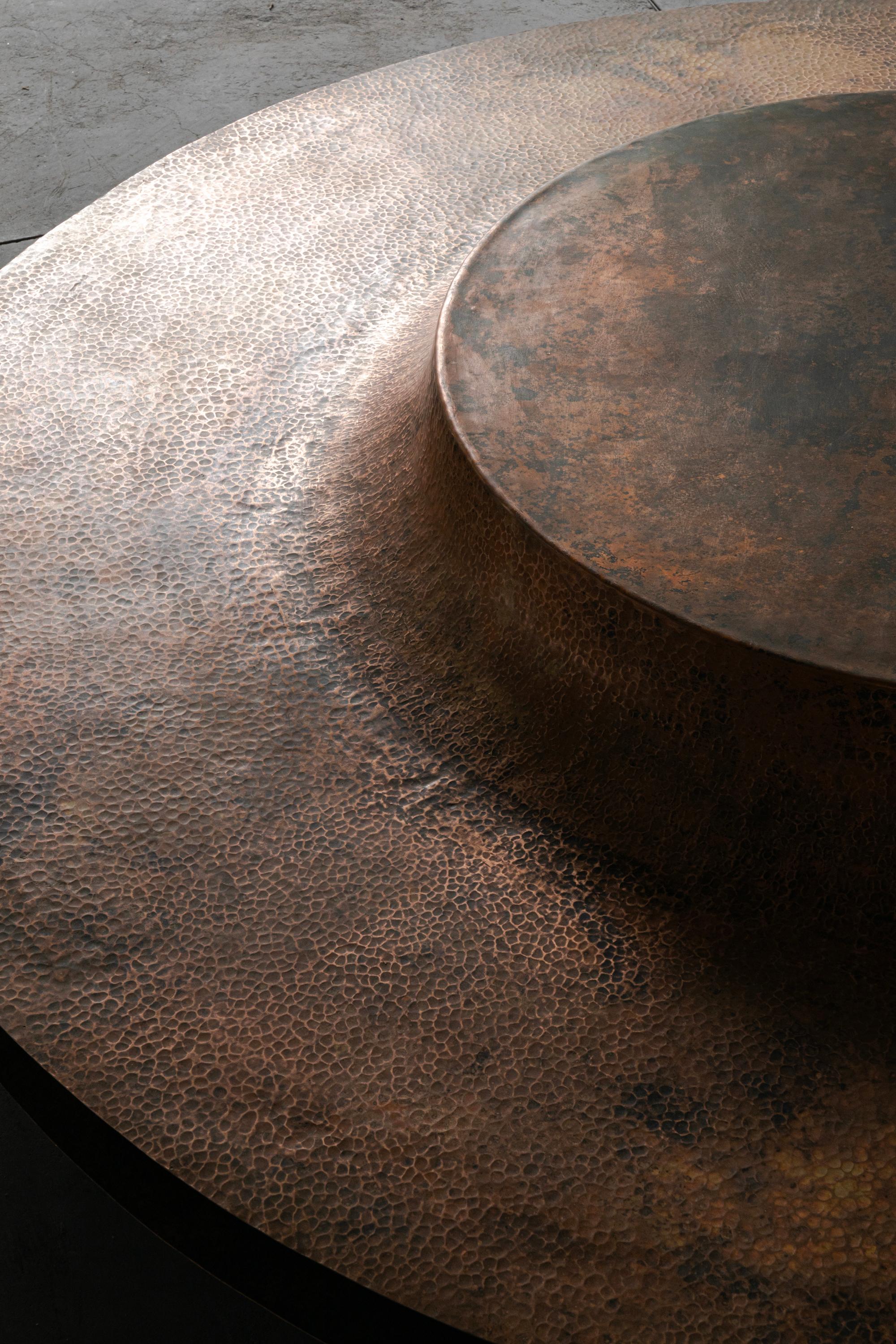 https://a.1stdibscdn.com/contemporary-mexican-obj-06-coffee-table-in-natural-copper-for-sale-picture-14/f_70152/f_476765721763970841089/144_ManuBano_master.jpg