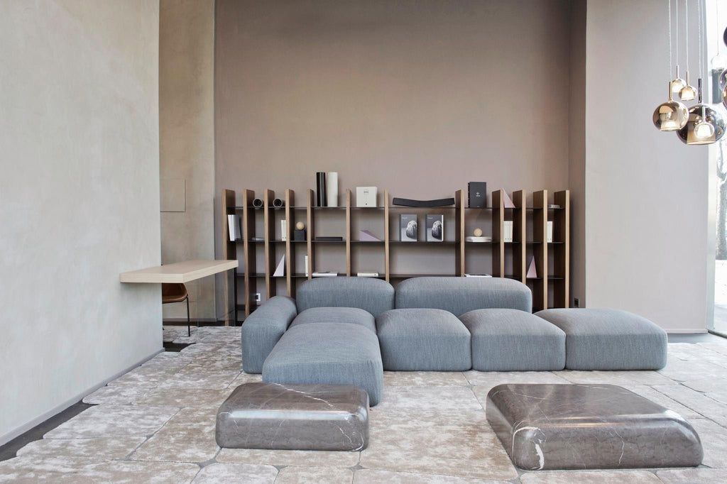 https://a.1stdibscdn.com/modular-and-customizable-sofa-lapis-e019-many-layouts-and-fabrics-available-for-sale-picture-5/f_31233/f_208150321601556220015/14876500_818688011605996_3940055883972792524_o_master.jpg