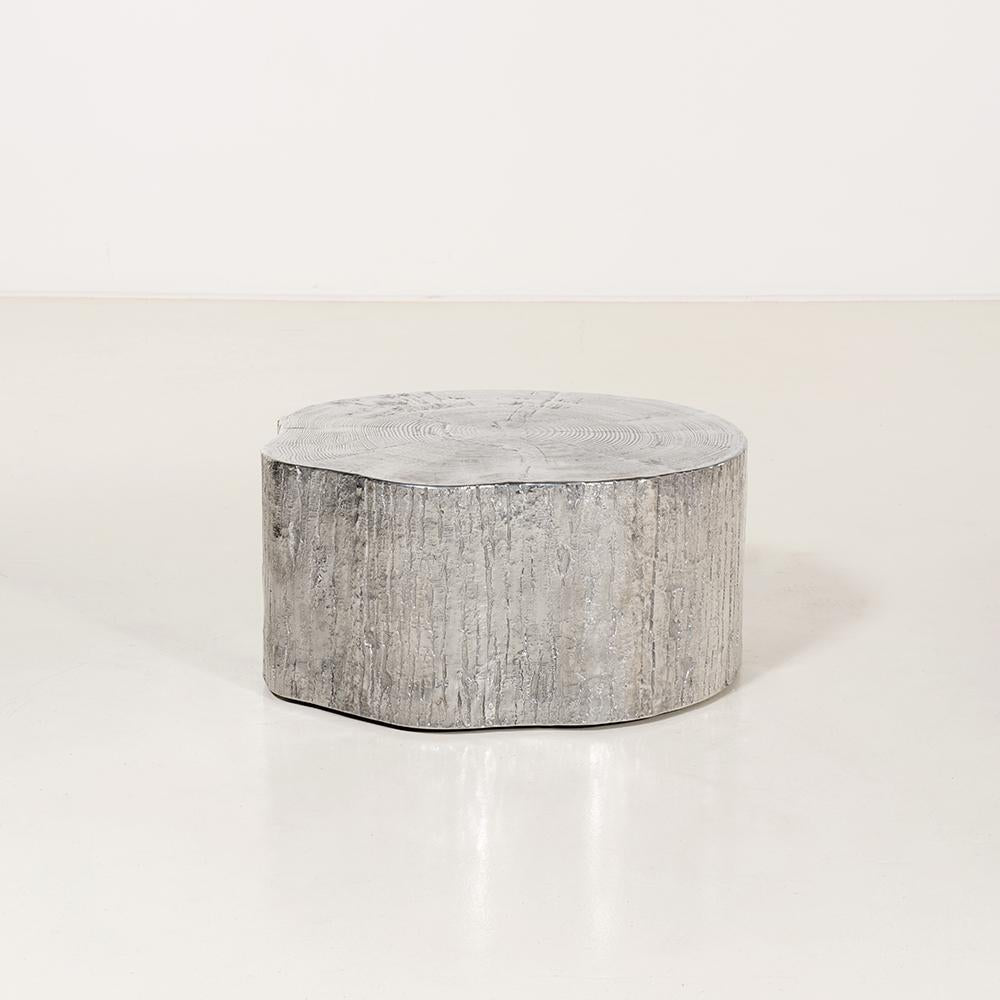 https://a.1stdibscdn.com/modern-andrea-salvetti-dilmos-round-coffee-table-cast-aluminium-indoor-outdoor-for-sale-picture-2/f_55232/f_283702021650966887858/1490968607018140_master.jpg