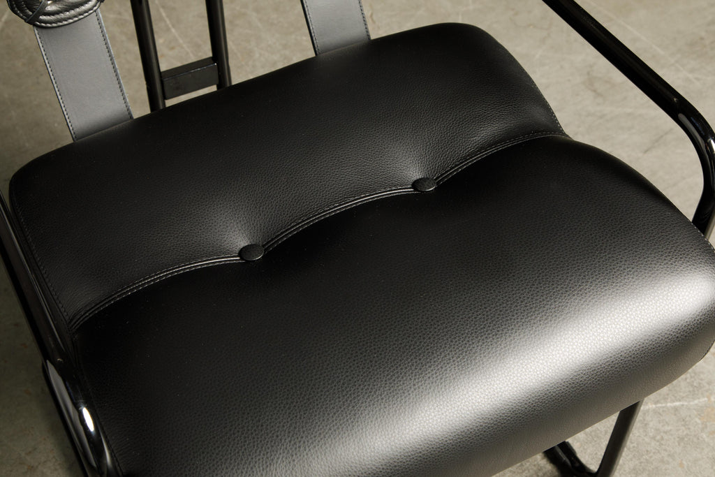 https://a.1stdibscdn.com/brand-new-black-leather-tucroma-chairs-by-guido-faleschini-for-mariani-signed-for-sale-picture-12/f_13302/f_394516221714153544090/14_master.jpg