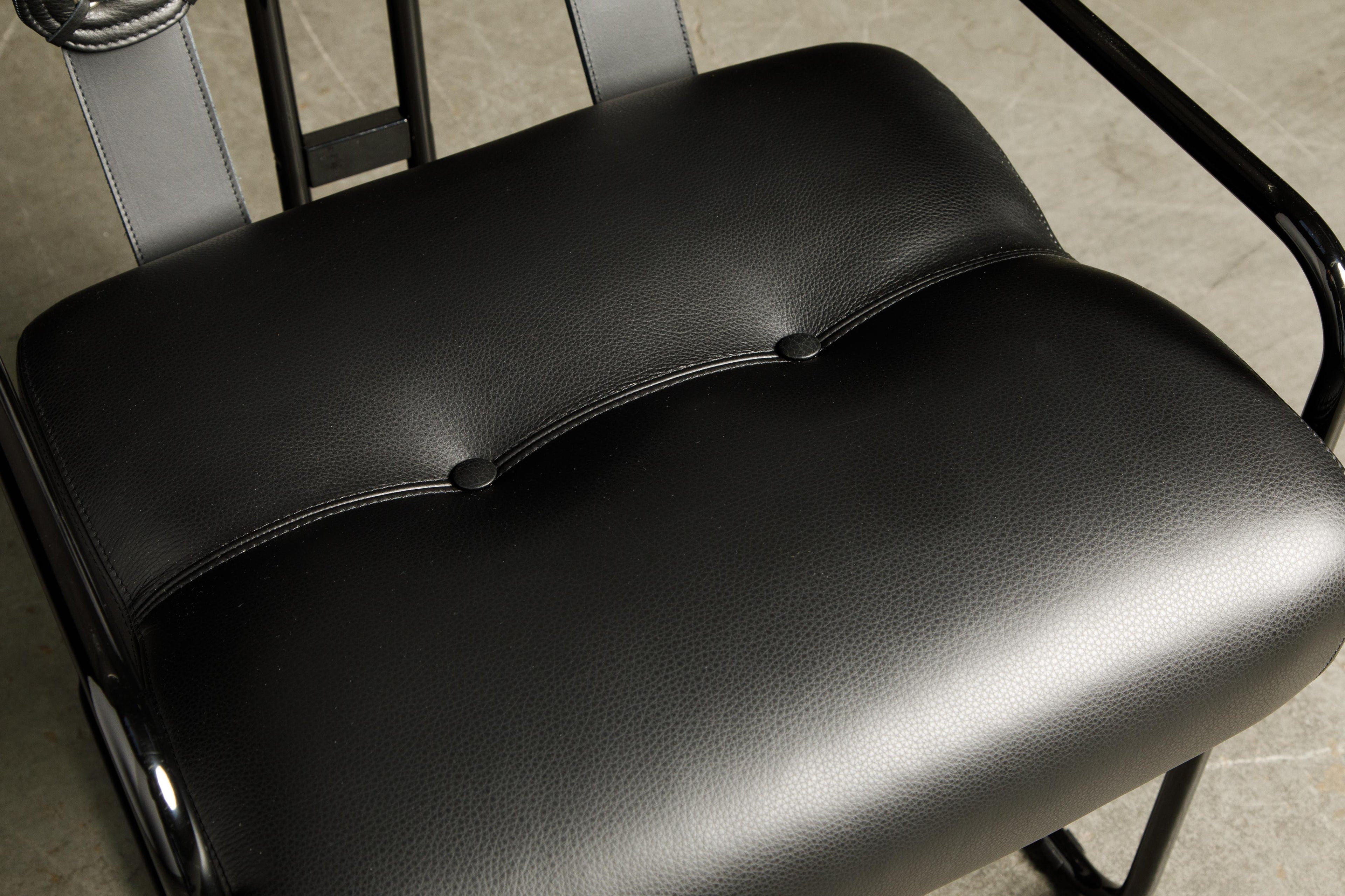https://a.1stdibscdn.com/brand-new-black-leather-tucroma-chairs-by-guido-faleschini-for-mariani-signed-for-sale-picture-12/f_13302/f_394516221714153544090/14_master.jpg