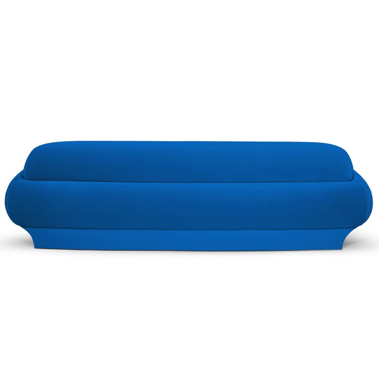 https://a.1stdibscdn.com/contemporary-velvet-sofa-with-oversized-curvy-arms-for-sale-picture-8/f_27693/f_330403821677654335097/14_master.jpg?width=768
