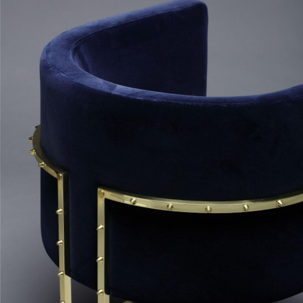 https://a.1stdibscdn.com/21st-century-julius-chair-studded-brass-by-duistt-for-sale-picture-4/f_63222/f_456347121751029763553/14_master.jpg