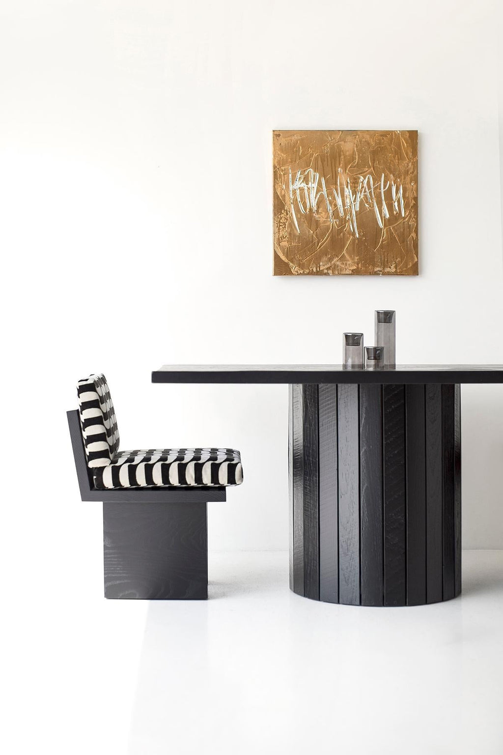 https://a.1stdibscdn.com/bertu-table-bellhop-reclaimed-wood-dining-table-black-reclaimed-wood-for-sale-picture-6/f_9720/f_440136721741797661774/15119720_Reclaimed_Wood_Dining_Table_75328873_master.jpg