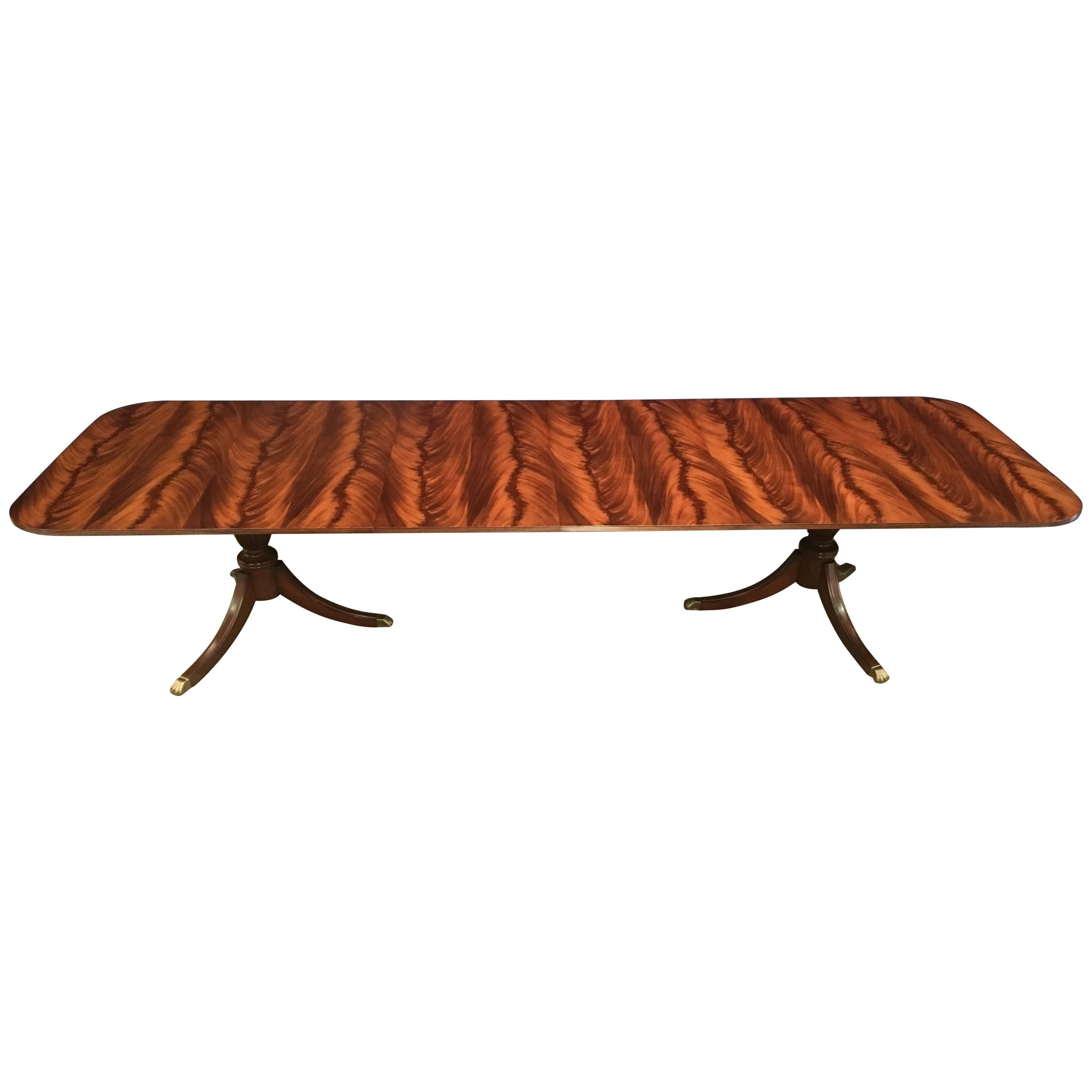 https://a.1stdibscdn.com/custom-leighton-hall-traditional-mahogany-pedestal-dining-table-for-sale/1121189/f_152999411562049754237/15299941_master.jpeg