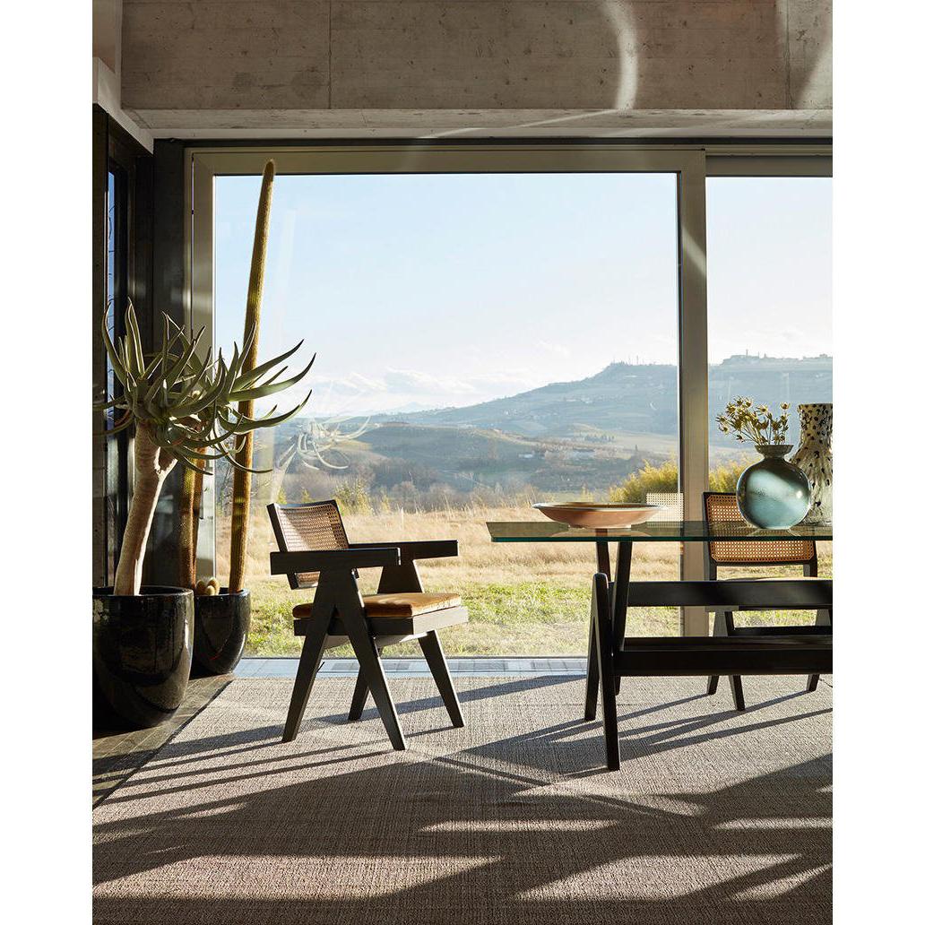https://a.1stdibscdn.com/set-of-four-pierre-jeanneret-051-capitol-complex-office-by-cassina-for-sale-picture-7/f_14272/f_283136921650449729403/15_cassina_capitol_complex_office_chair_capitol_complex_table_hommage_o_pierre_jeanneret_cassina_r_photodepasqualemaffinid_0_master.jpg