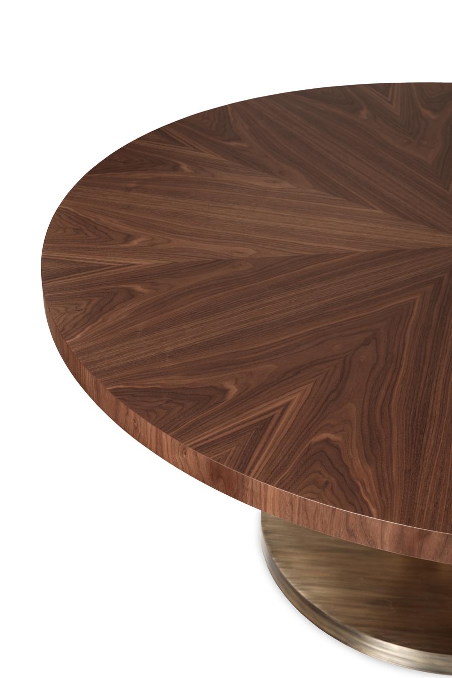https://a.1stdibscdn.com/customizable-round-dining-table-with-cast-brass-structure-wooden-top-for-sale-picture-5/f_27693/f_337669321681294783765/160122_GJ_PRIMITIVE_ROUND_DINING_TABLE_03_master.jpg