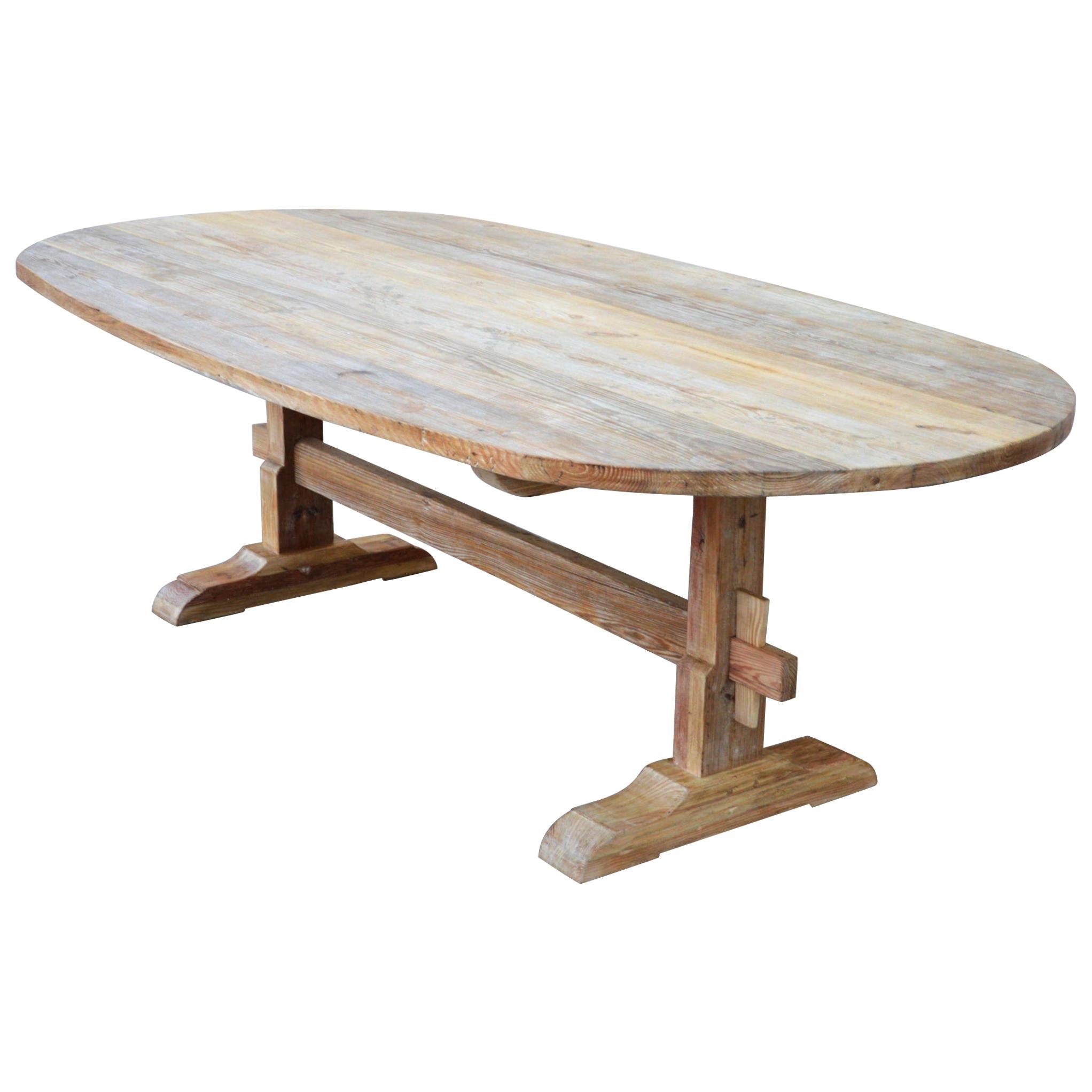 https://a.1stdibscdn.com/racetrack-farm-table-made-from-reclaimed-pine-for-sale/1121189/f_161055511568893992093/16105551_master.jpg
