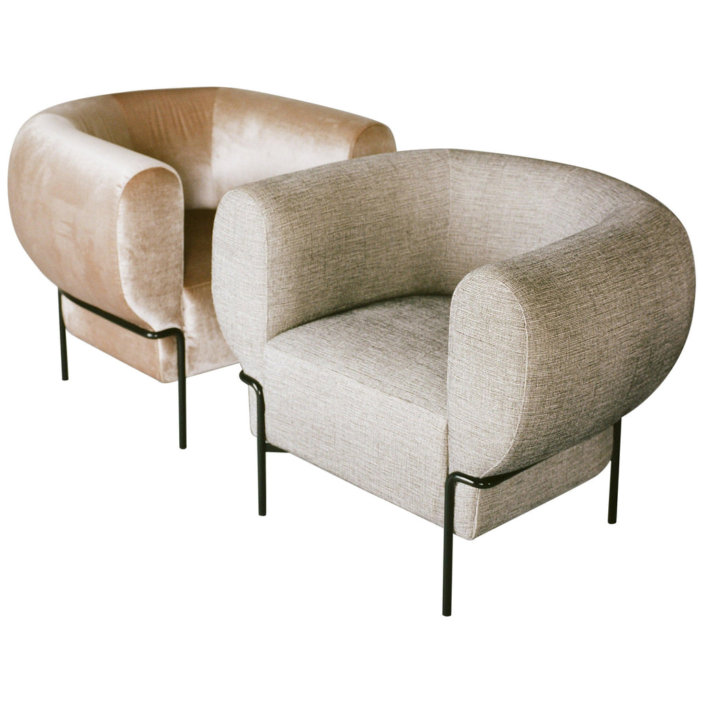 https://a.1stdibscdn.com/contemporary-madda-lounge-chair-in-velvet-for-sale/1121189/f_161839921568955822561/16183992_master.jpg
