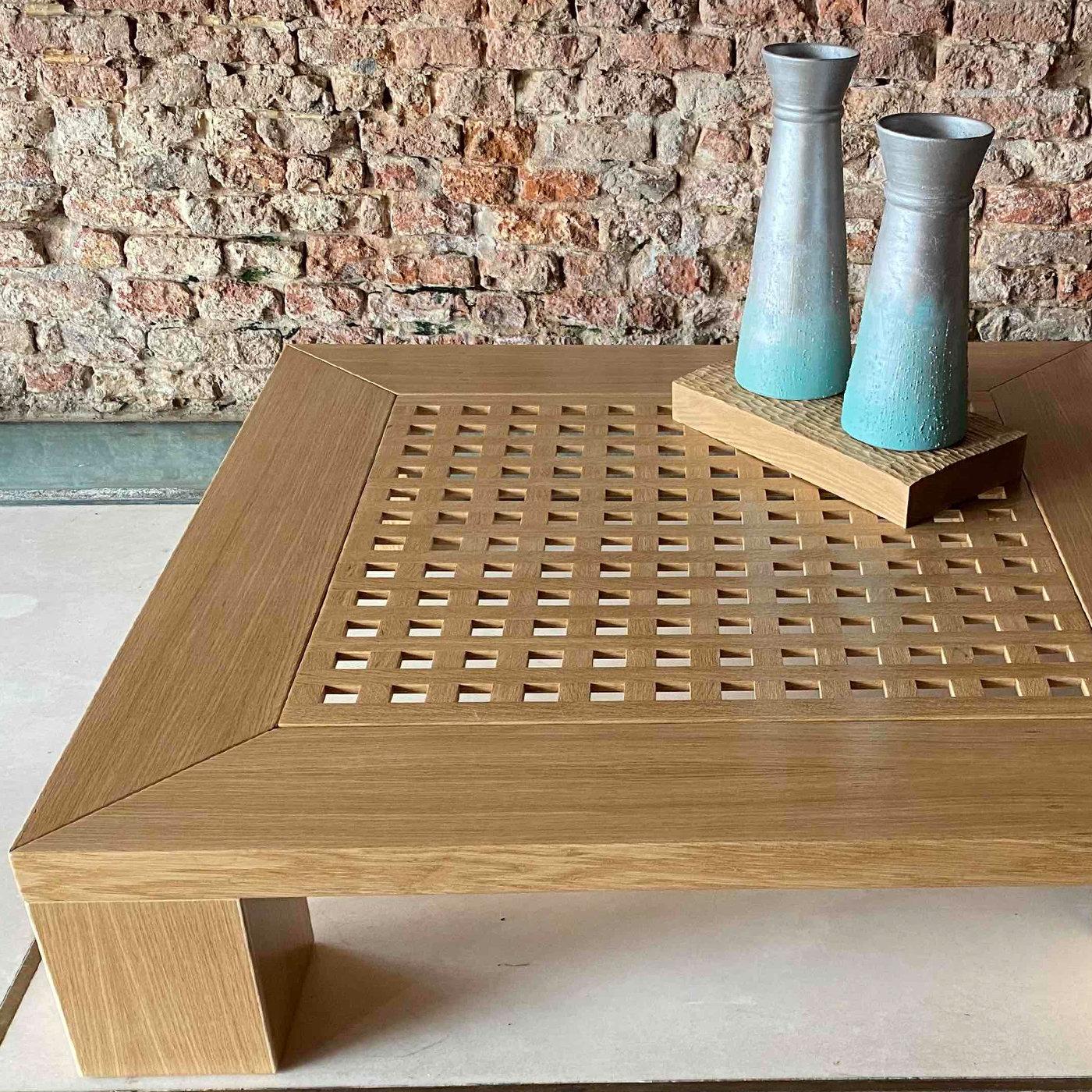 https://a.1stdibscdn.com/quadro-b-coffee-table-by-ferdinando-meccani-for-sale-picture-5/f_17062/f_247706921628072492771/1620391066489_RASTNY_0000_Quadro_20B_201520210601_28_e5pdhu_master.jpg