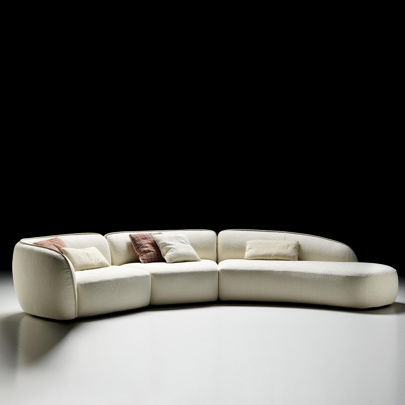 https://a.1stdibscdn.com/erasmo-white-sofa-by-black-tie-for-sale-picture-5/f_17062/f_453101821749043501229/1634736729547_TTATNY_0007_Erasmo_20bianco_sfondo_master.jpg