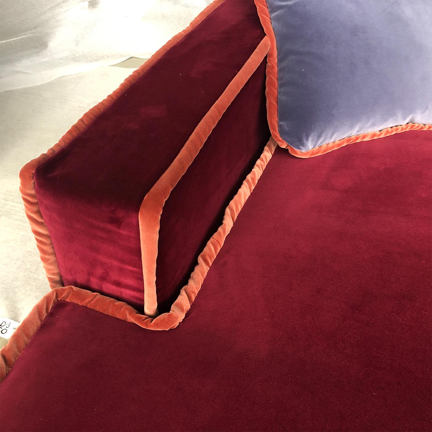 https://a.1stdibscdn.com/rafaella-bio-angular-sofa-by-biosofa-for-sale-picture-5/f_17062/f_441812521742813913419/1637755413790_ARTSNY_0019_IMG_2069_master.jpg
