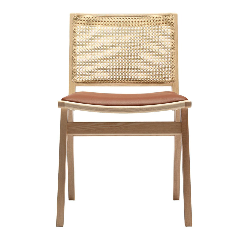 https://a.1stdibscdn.com/dorothea-soft-chair-by-balutto-associati-for-sale-picture-6/f_17062/f_439734721741616424631/1650618992702_ARTSNY_0008_0000_LIVONI_9979_dorothea_soft_master.jpeg
