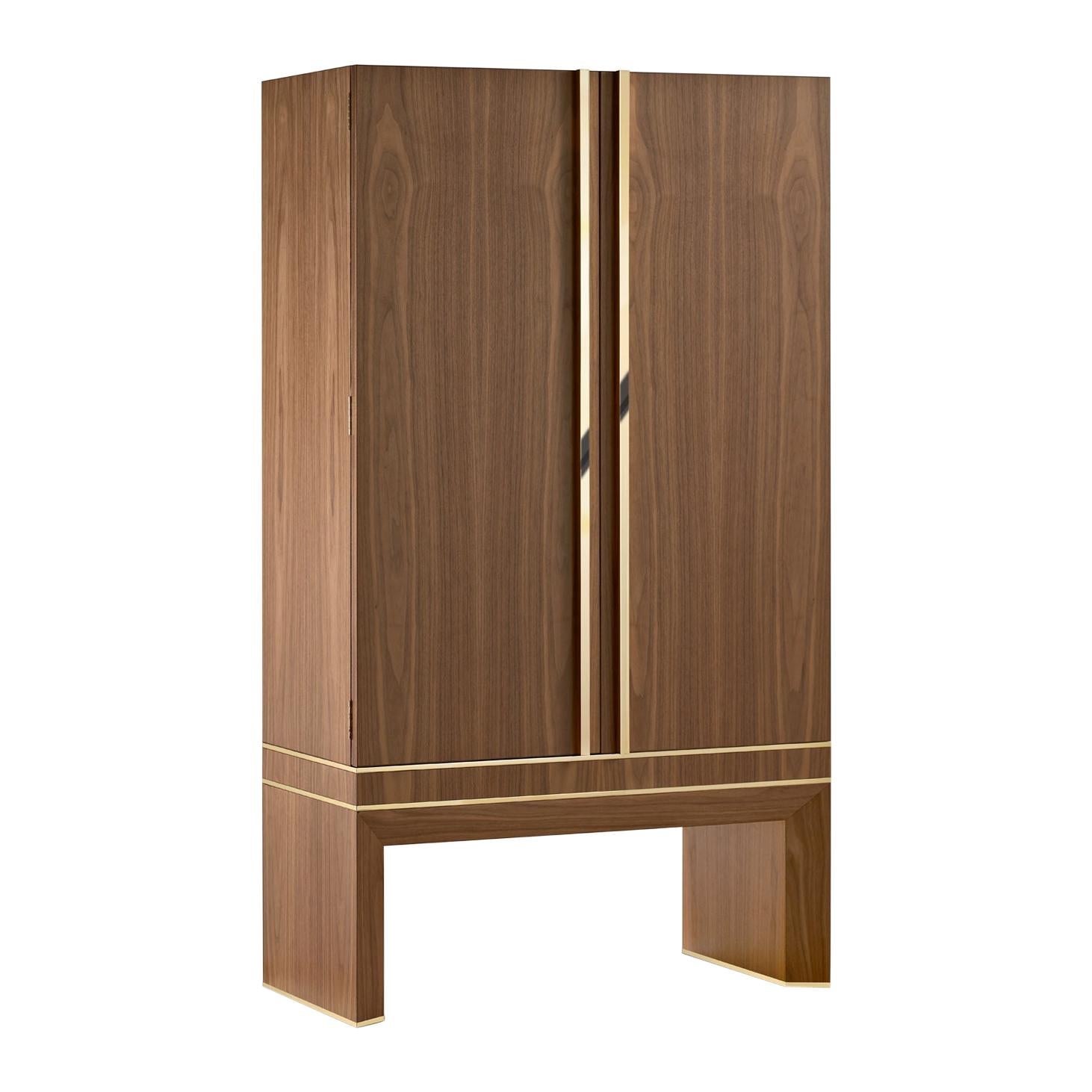 https://a.1stdibscdn.com/agresti-lei-lui-armoire-with-safe-for-sale/1121189/f_165942811572088092391/16594281_master.jpg