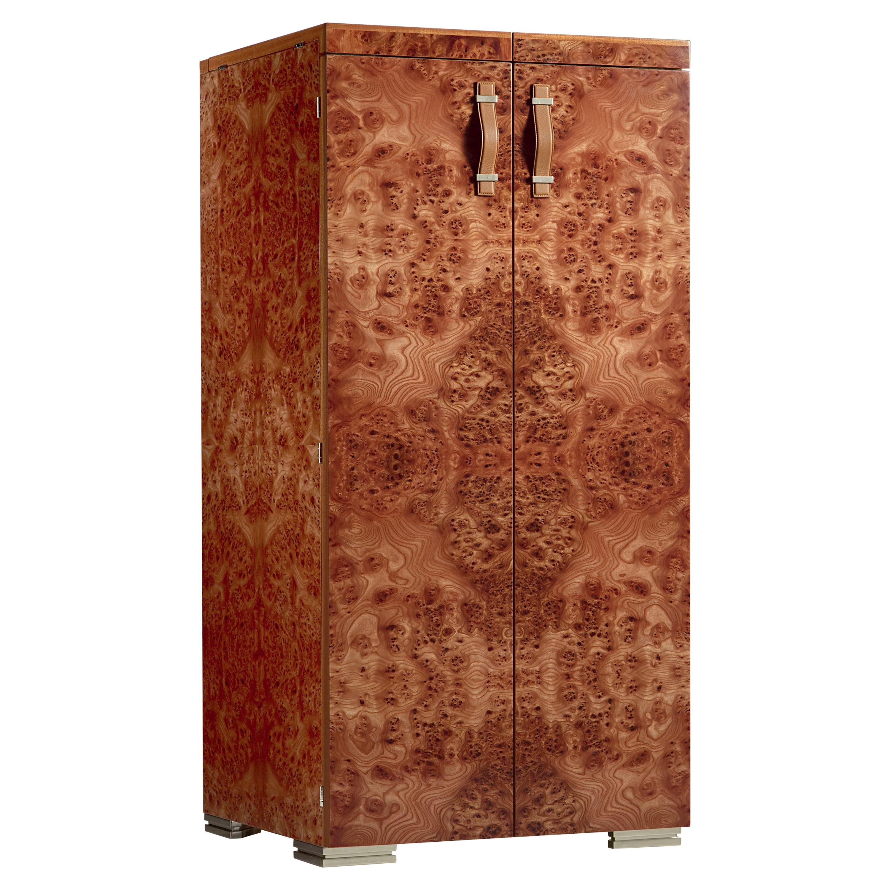 https://a.1stdibscdn.com/agresti-bacco-e-tabacco-bar-armoire-for-sale/1121189/f_166147021572088140903/16614702_master.jpg