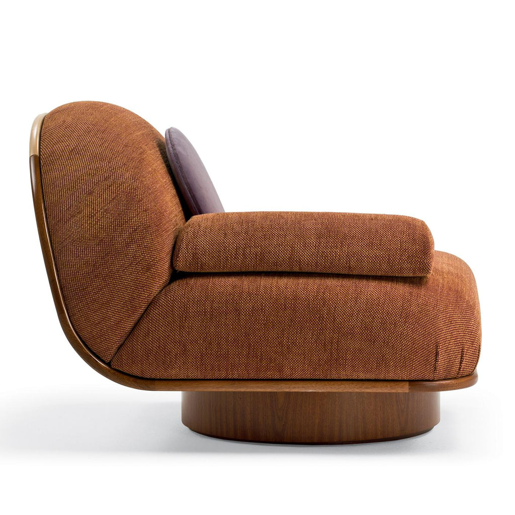 https://a.1stdibscdn.com/thumb-asymmetrical-rust-armchair-by-lorenza-bozzoli-for-sale-picture-5/f_17062/f_439680921741599865084/1664449452656_MTEANY_0006_7138_20THUMB_20LATO_master.jpg