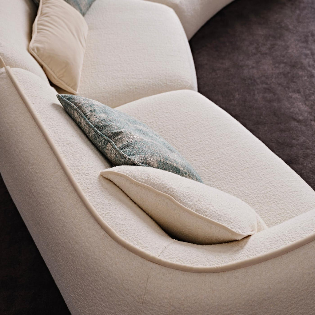 https://a.1stdibscdn.com/erasmo-white-sofa-by-black-tie-for-sale-picture-4/f_17062/f_453101821749043501558/1668160929439_SRSSNY_0006_ERASMO_204_master.jpg