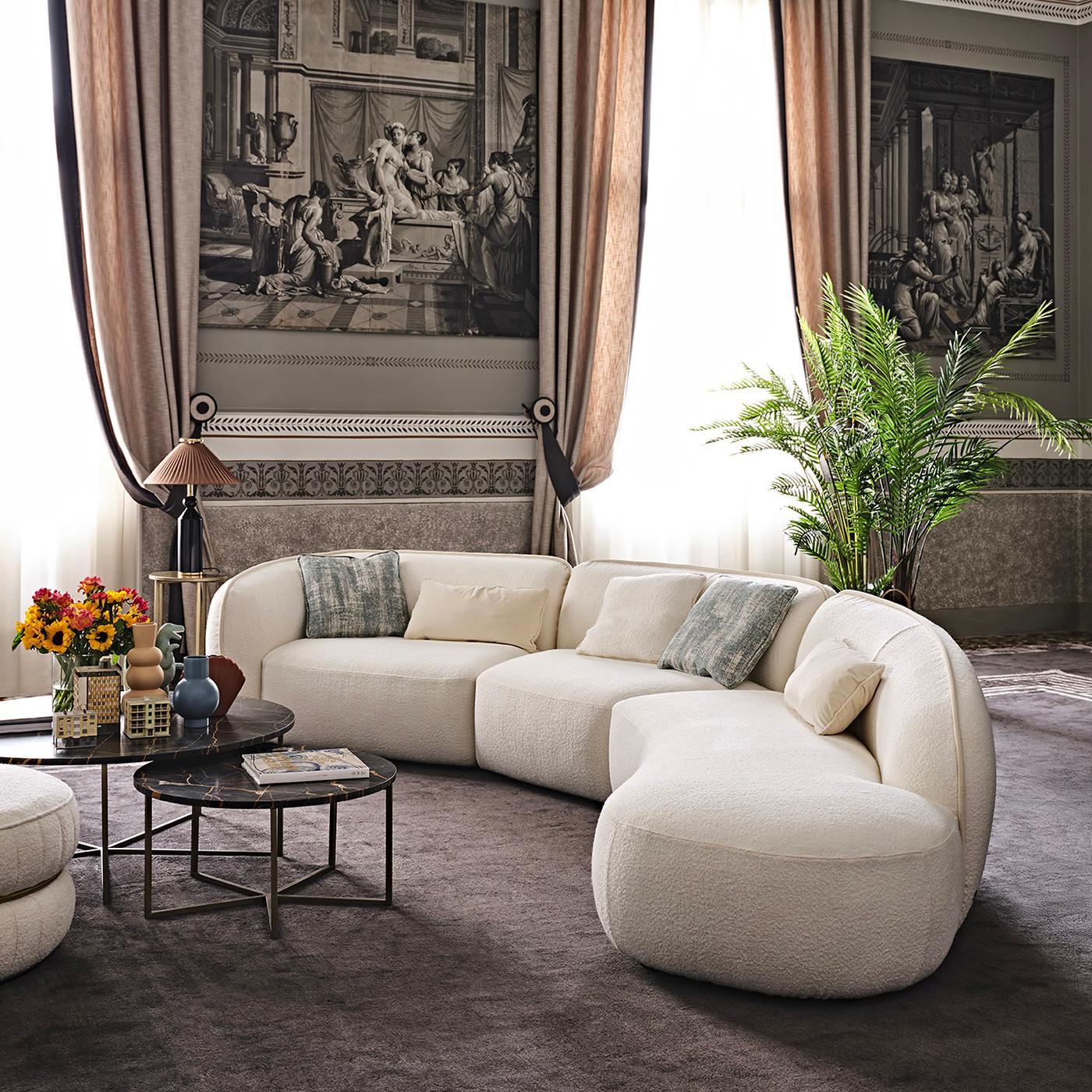 https://a.1stdibscdn.com/erasmo-white-sofa-by-black-tie-for-sale-picture-3/f_17062/f_453101821749043501597/1668160930416_SRSSNY_0007_ERASMO_203_master.jpg
