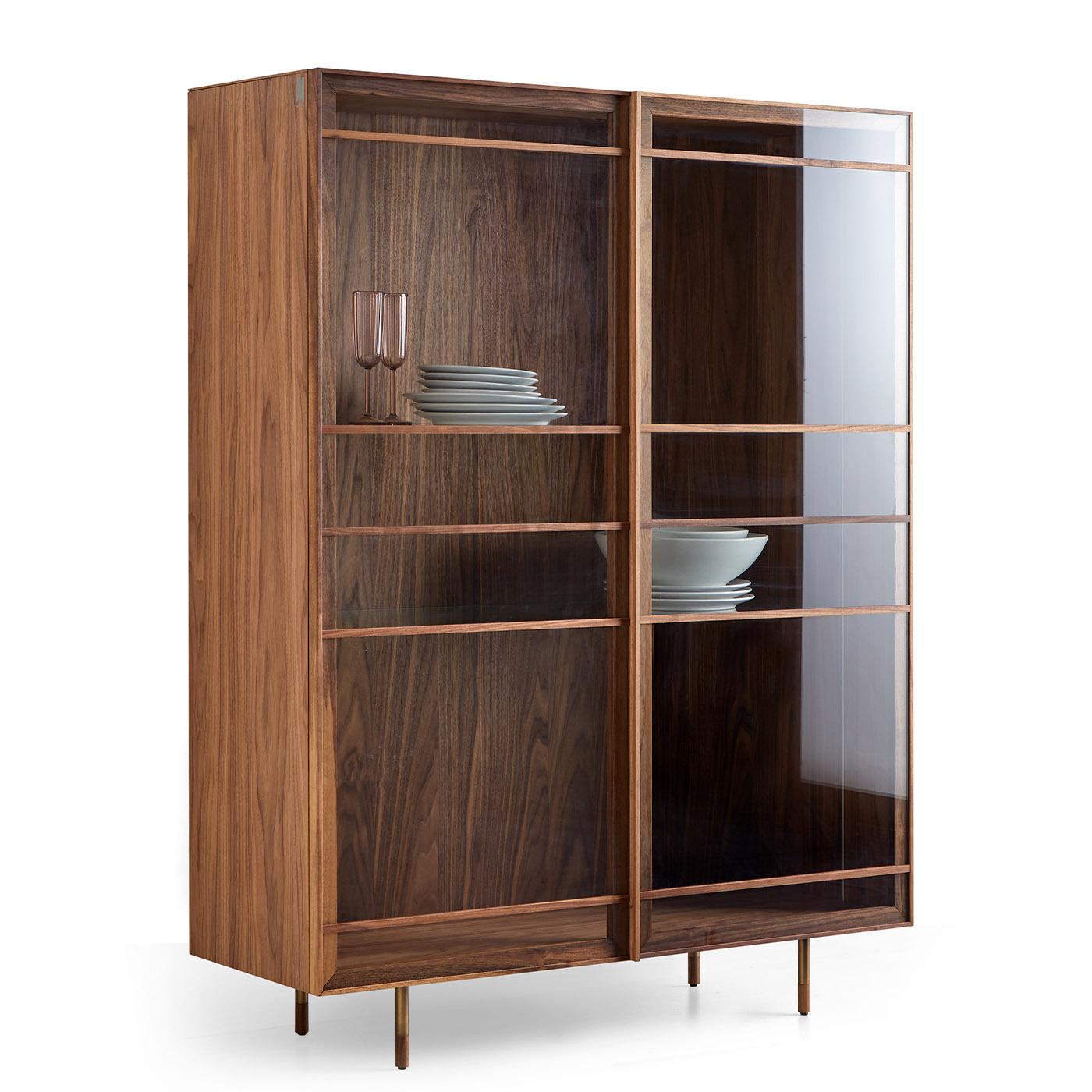 https://a.1stdibscdn.com/york-display-cabinet-by-modesign-for-sale-picture-2/f_17062/f_452301021748525047569/1671814120749_TARTNY_0003_mod164bis_master.jpg
