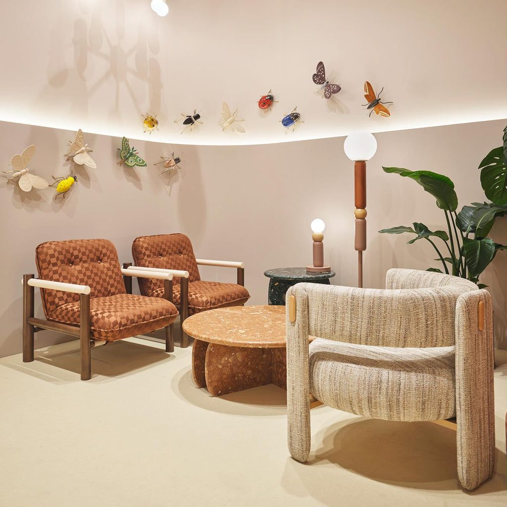 https://a.1stdibscdn.com/choux-armchair-with-bayes-sunset-fabric-and-natural-wood-applications-for-sale-picture-3/f_40973/f_332848821736961973479/1674651534088_4_2_master.jpg