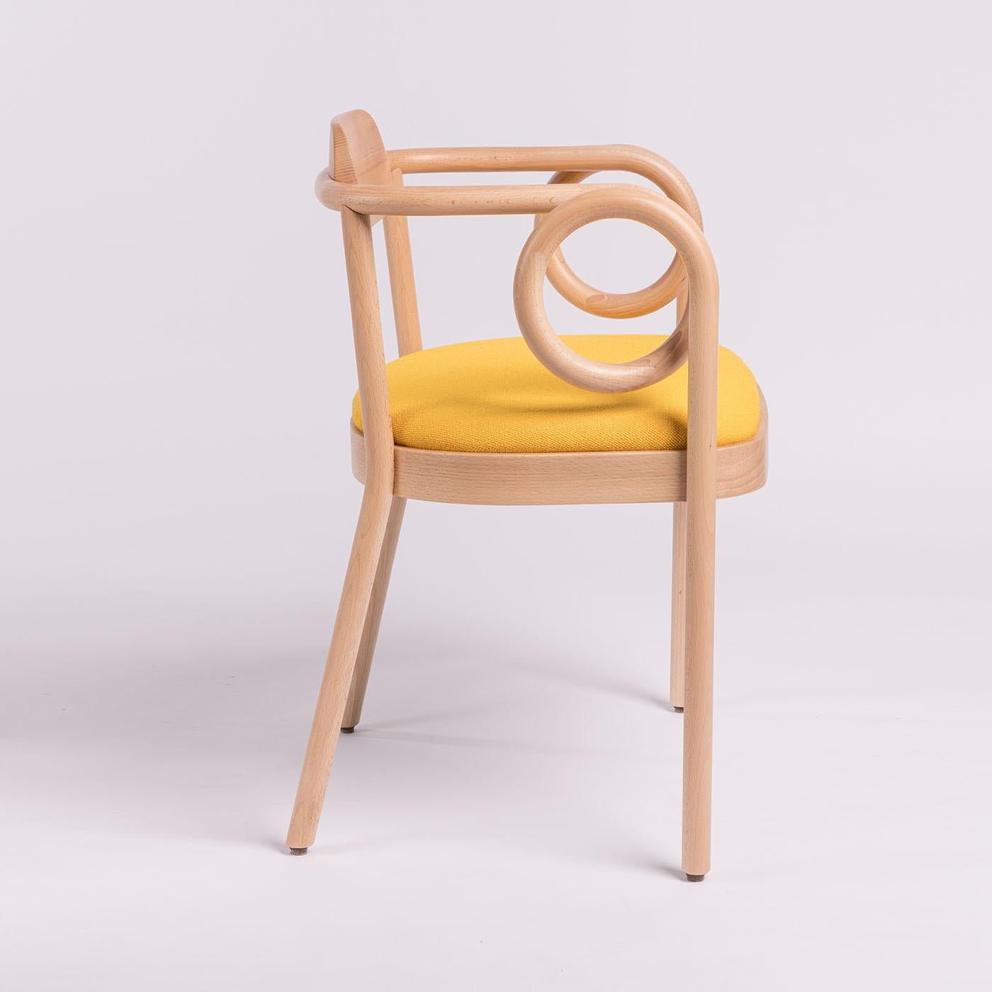 https://a.1stdibscdn.com/loop-dining-chair-by-india-mahdavi-for-sale-picture-5/f_17062/f_454681921750067144350/1683551571539_TAATNY_0006_Loop_20dining_20by_20India_20Mahdavi_2C_202023_20_2813_29_master.jpg