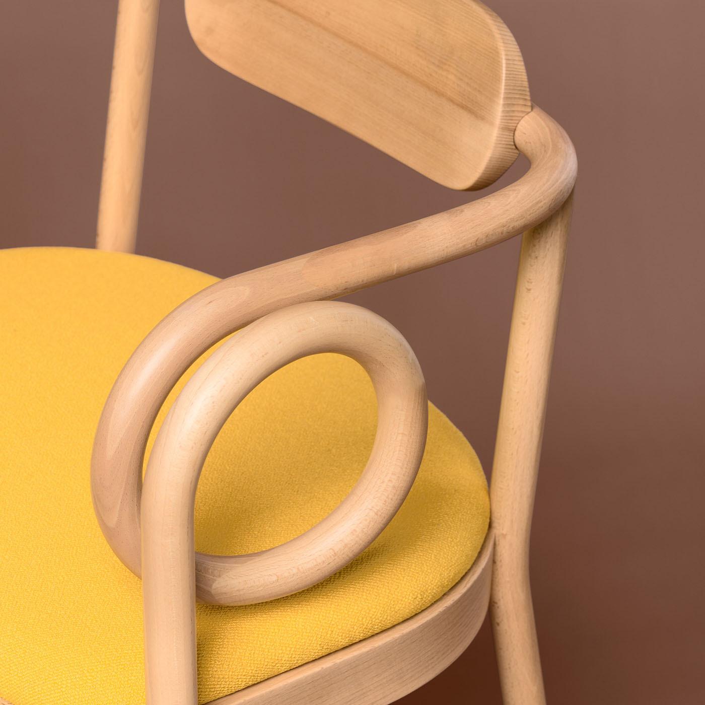 https://a.1stdibscdn.com/loop-dining-chair-by-india-mahdavi-for-sale-picture-3/f_17062/f_454681921750067143993/1683551619475_TAATNY_0012_Loop_20dining_20by_20India_20Mahdavi_2C_202023_20_282_29_master.jpg