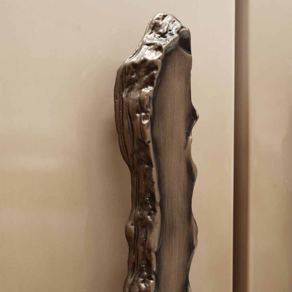 https://a.1stdibscdn.com/caleido-lacquered-bar-cabinet-for-sale-picture-5/f_17062/f_356136721691510626007/1688974582076_ASTMNY_0009_CAFEVR_055_1__master.jpg