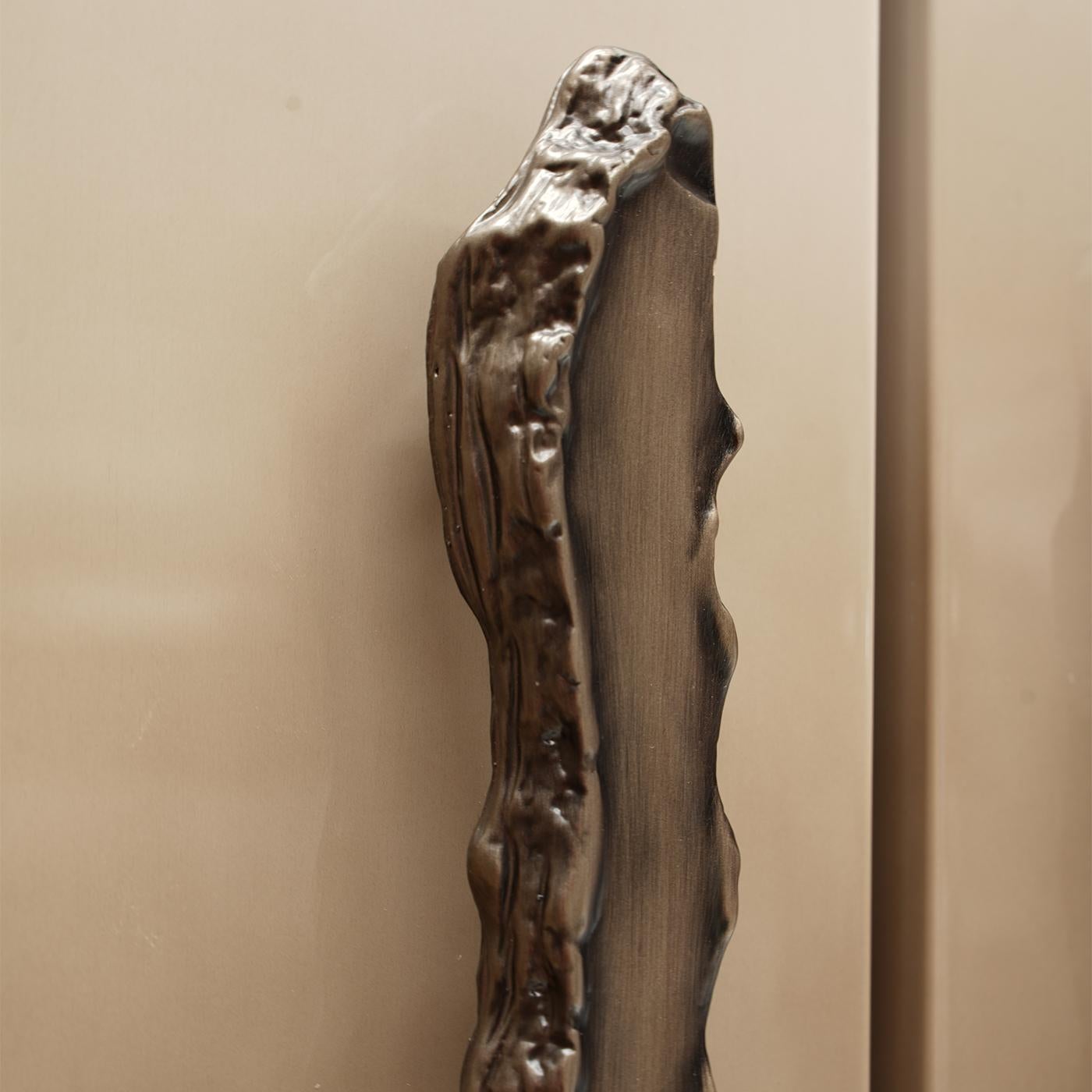 https://a.1stdibscdn.com/caleido-lacquered-bar-cabinet-for-sale-picture-5/f_17062/f_356136721691510626007/1688974582076_ASTMNY_0009_CAFEVR_055_1__master.jpg