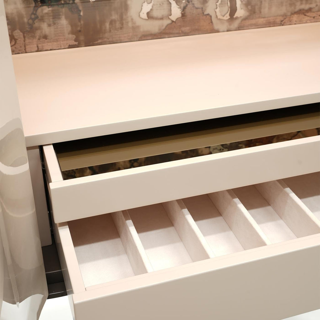 https://a.1stdibscdn.com/caleido-lacquered-bar-cabinet-for-sale-picture-2/f_17062/f_356136721691510625086/1688974590501_ASTMNY_0007_CAFEVR_055_3__master.jpg