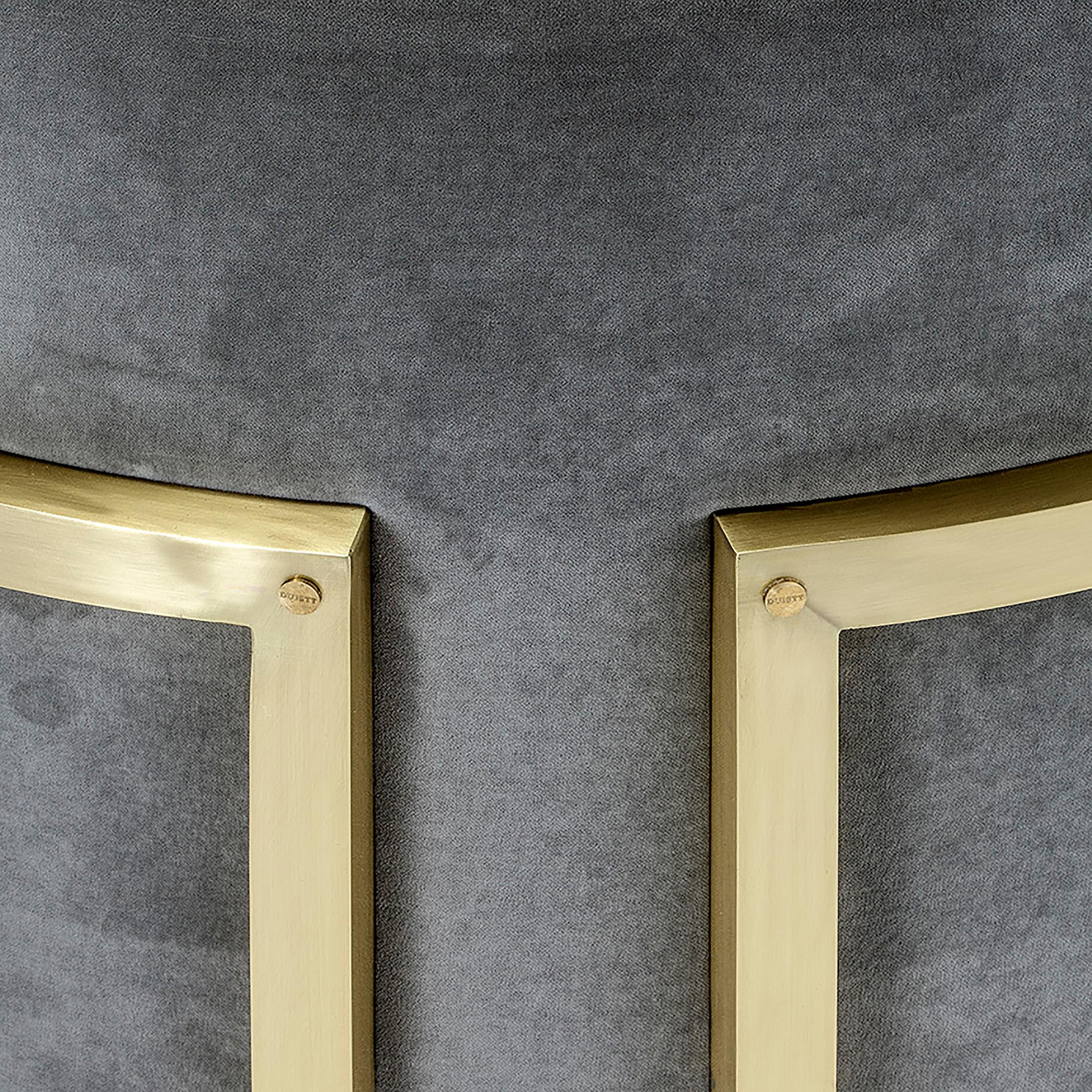 https://a.1stdibscdn.com/21st-century-julius-armchair-brushed-brass-by-duistt-for-sale-picture-4/f_63222/f_456655721751284682938/_168_duistt_julius_brass_armchair_hr_4_jpg_20220527173603_master.jpg